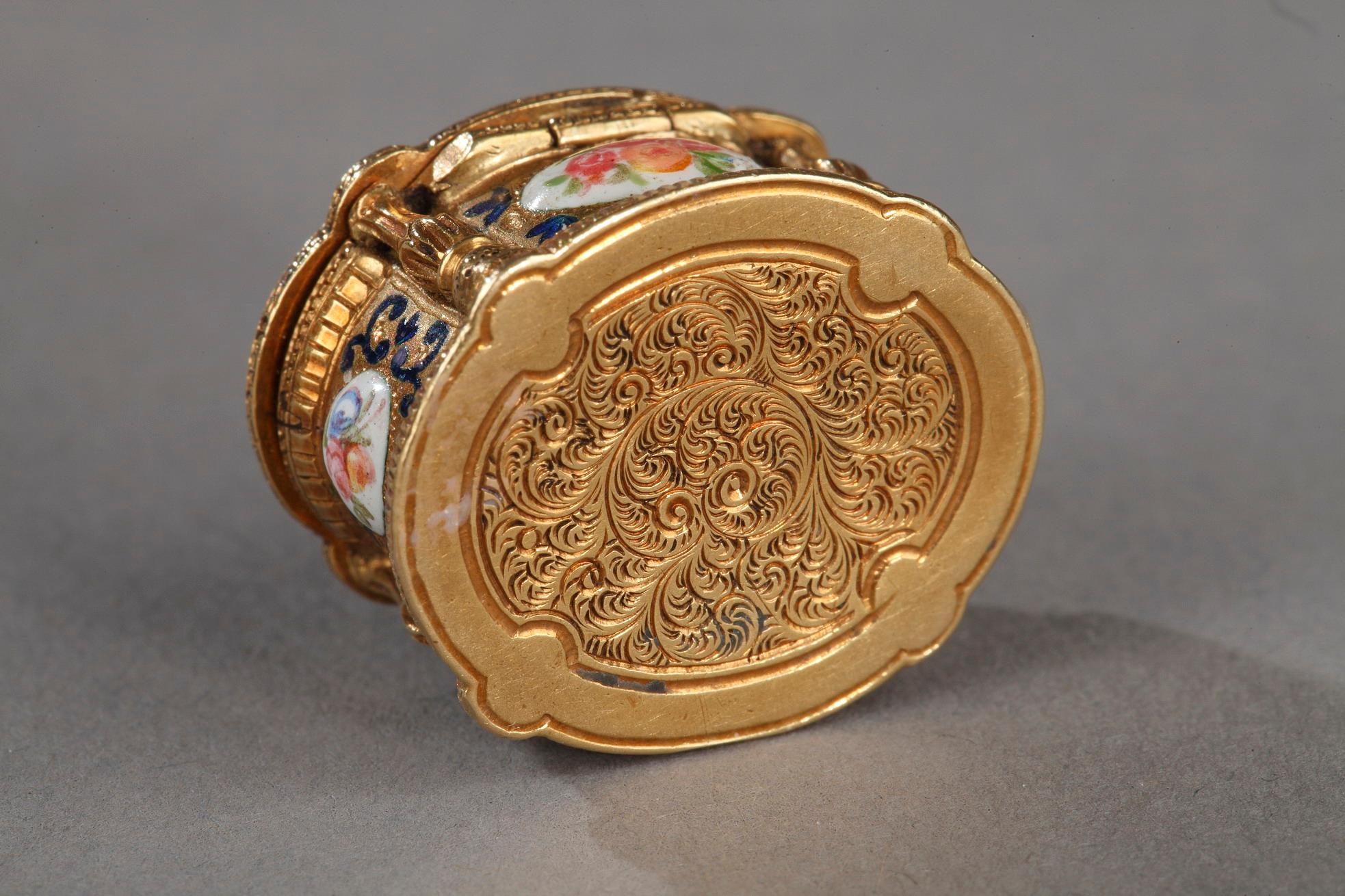 Women's or Men's 19th Century Gold and Enamel Box Pendant For Sale