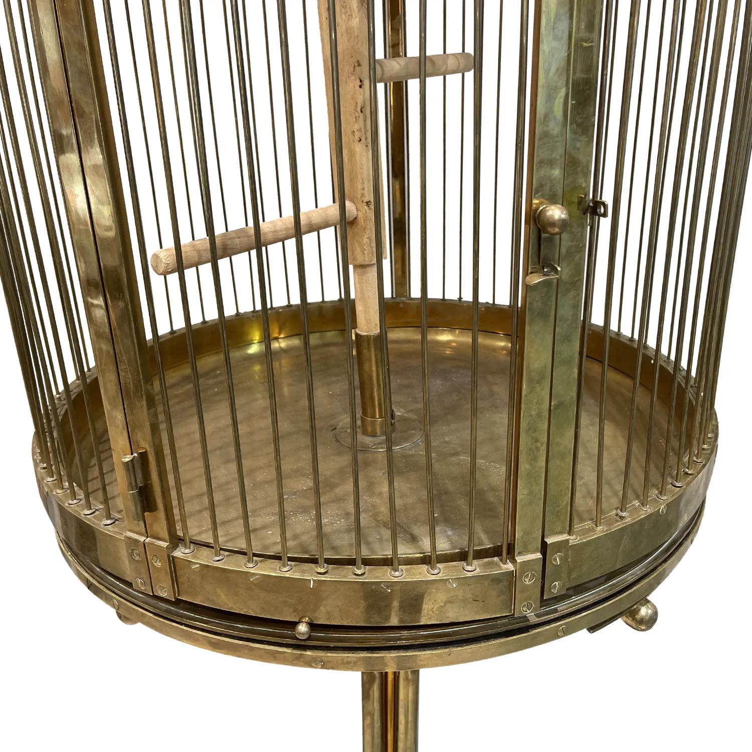 Autrichien Grande cage à oiseaux autrichienne du 19ème siècle en laiton poli par Josef Denk en vente
