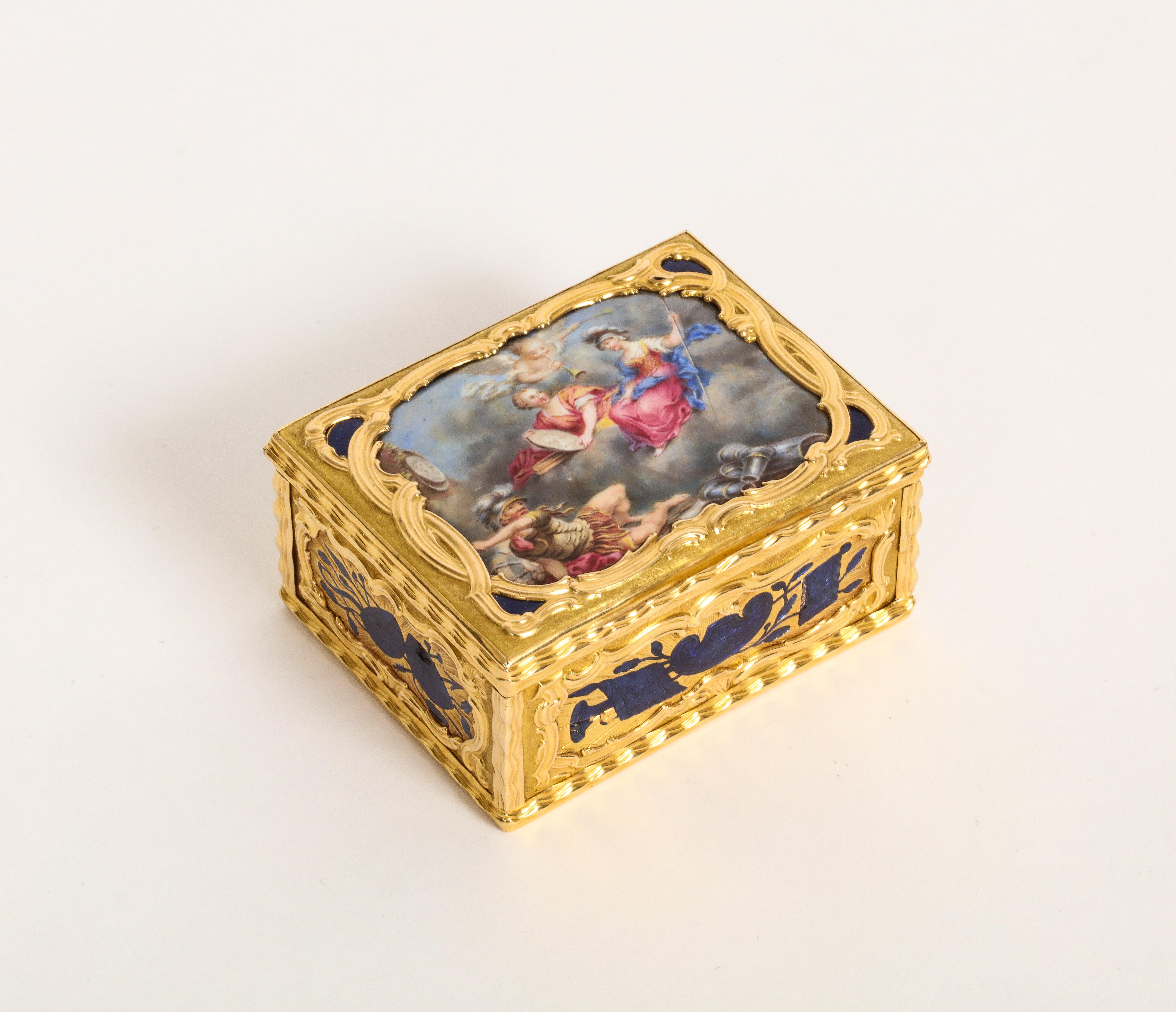 European 19th Century Gold & Enamel Snuff Box