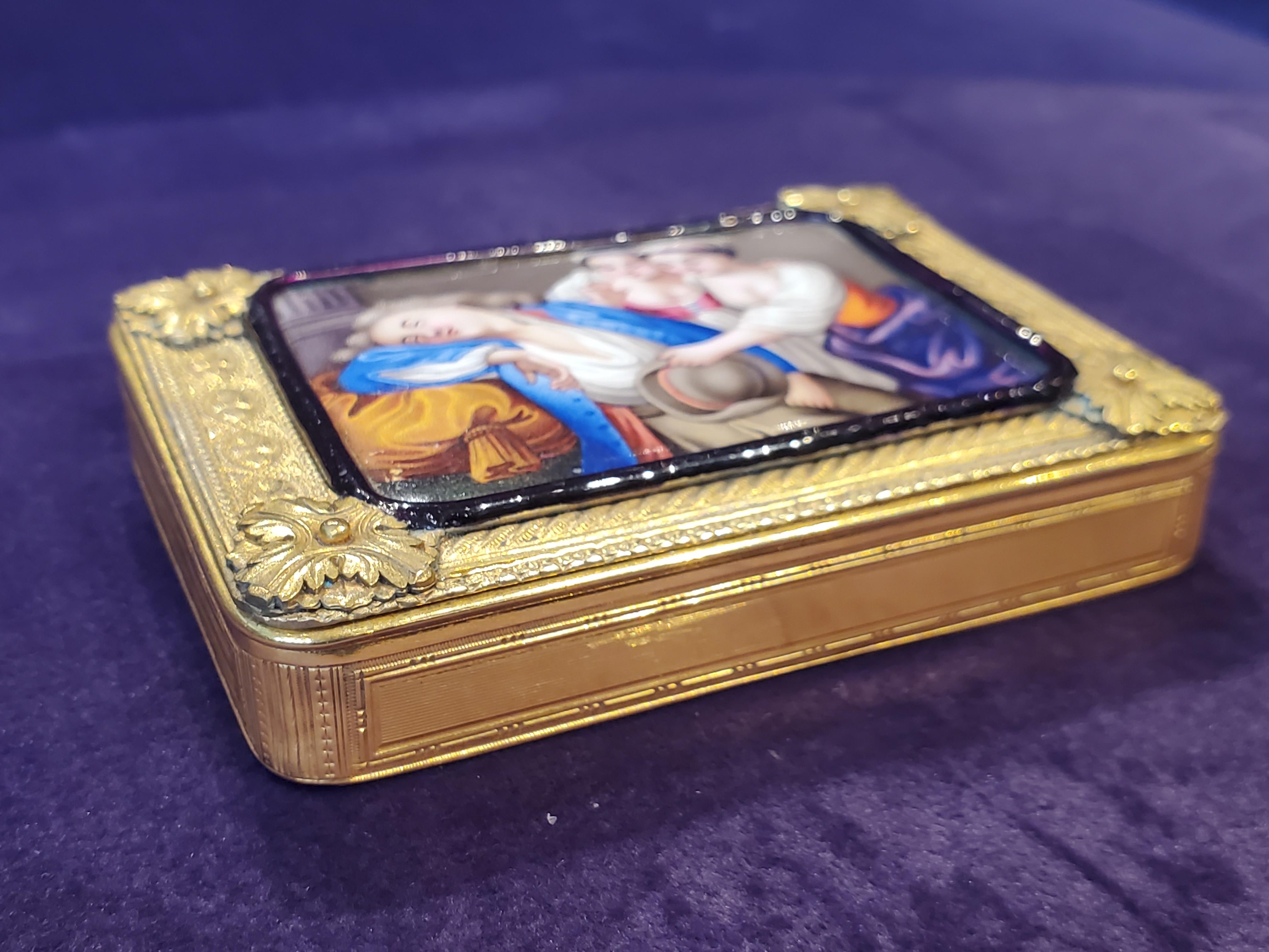 19th Century Gold & Enamel Snuff Box 5