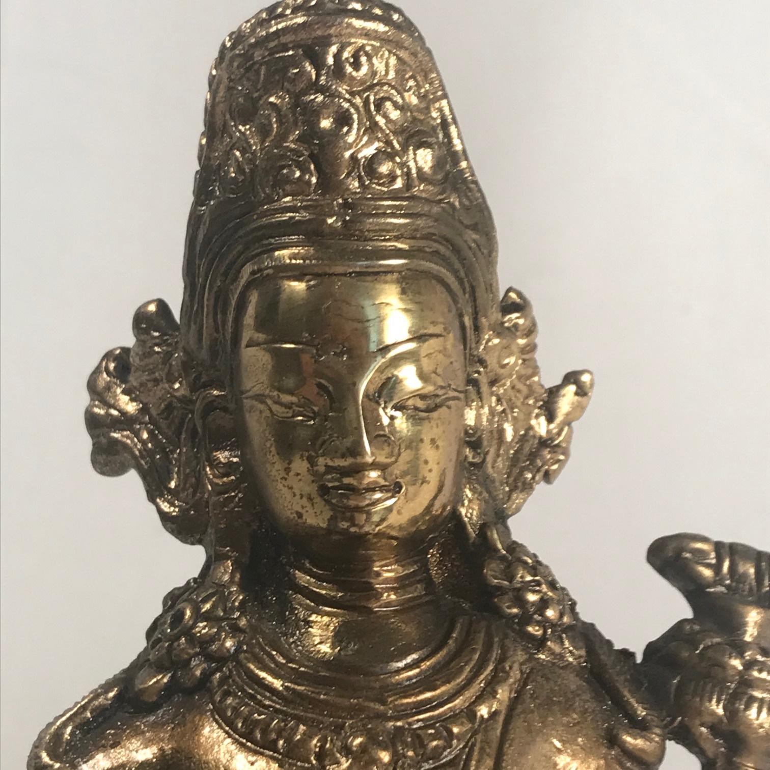 Bouddha du 19ème siècle en bronze doré en vente 2