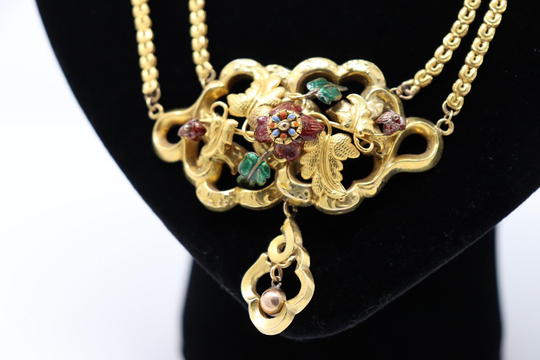 Women's 19th Century Gold Necklace with a Large Bourbon Pendant, 1850 For Sale