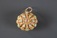 goldvinaigrette mit Cabochons aus dem 19