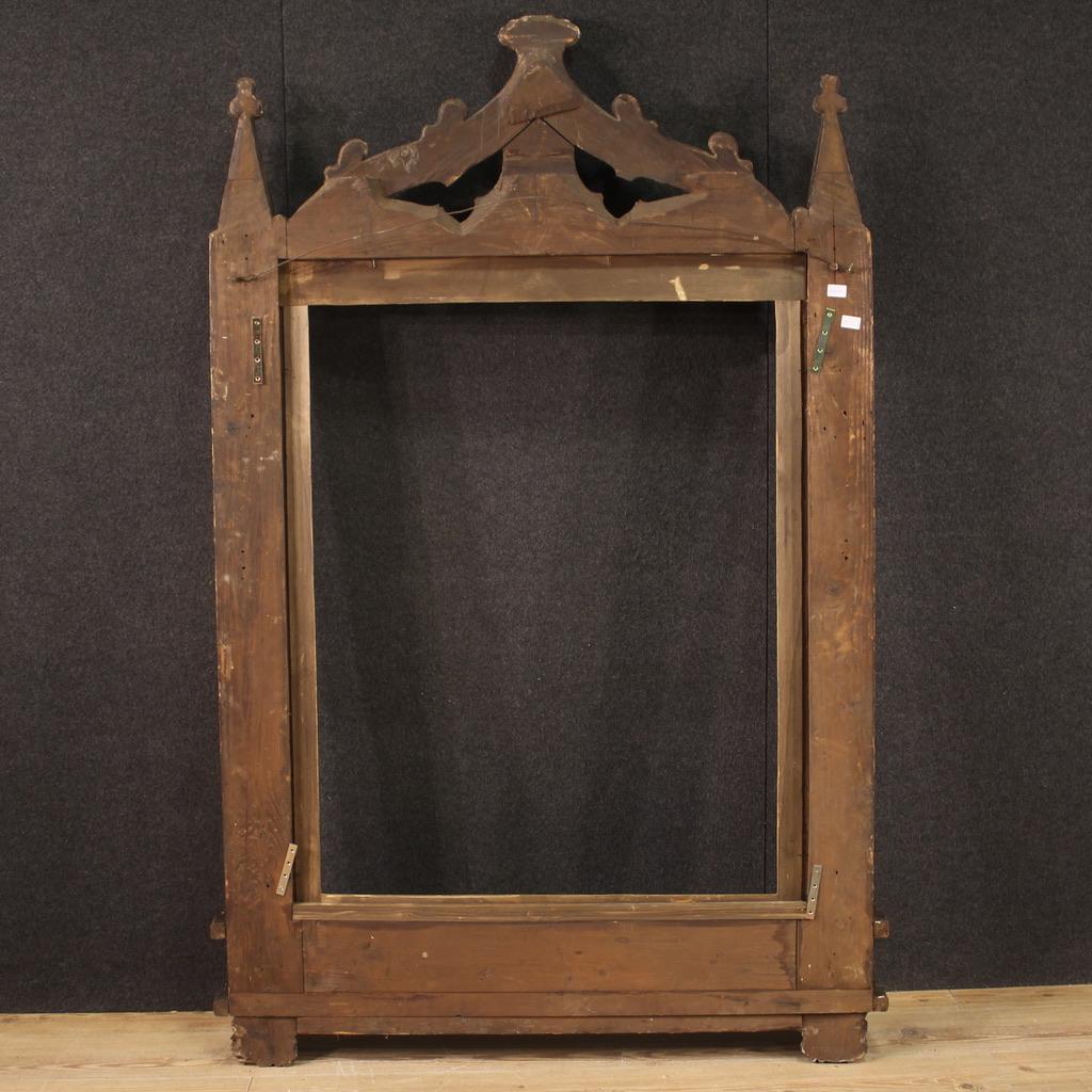 19th Century Gold Wood and Plaster Italian Antique Neo-Gothic Frame, 1870 8