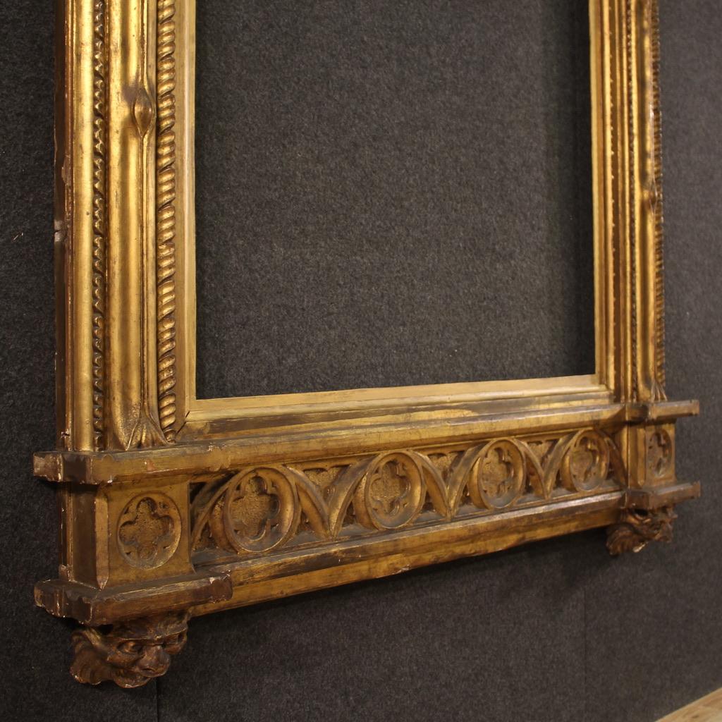 19th Century Gold Wood and Plaster Italian Antique Neo-Gothic Frame, 1870 9