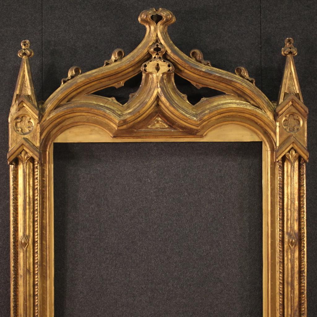 Gilt 19th Century Gold Wood and Plaster Italian Antique Neo-Gothic Frame, 1870
