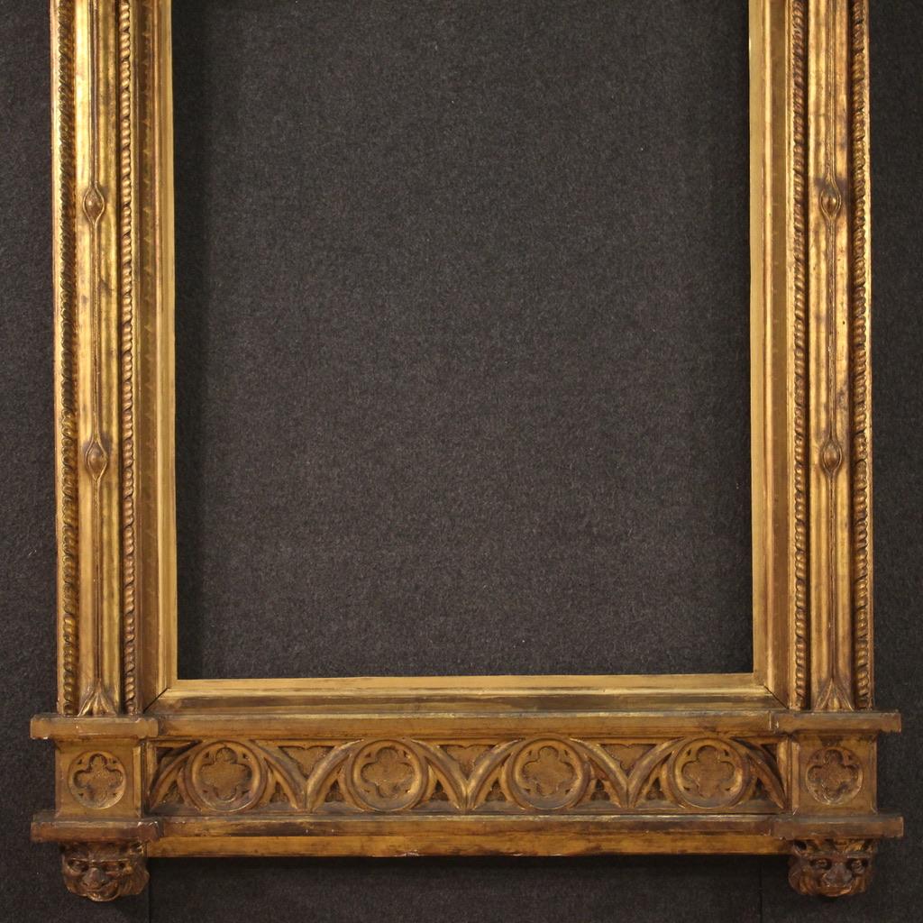 19th Century Gold Wood and Plaster Italian Antique Neo-Gothic Frame, 1870 In Good Condition In Vicoforte, Piedmont