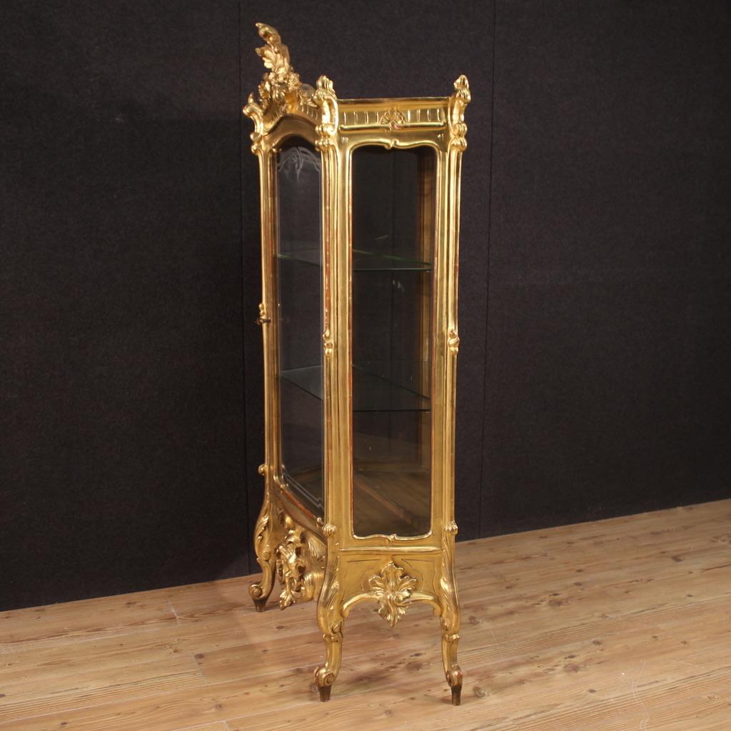 19th Century Gold Wood Italian Antique Rocaille Style Display Cabinet, 1870s For Sale 6