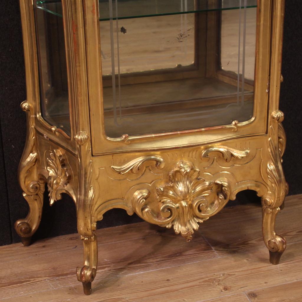19th Century Gold Wood Italian Antique Rocaille Style Display Cabinet, 1870s For Sale 3