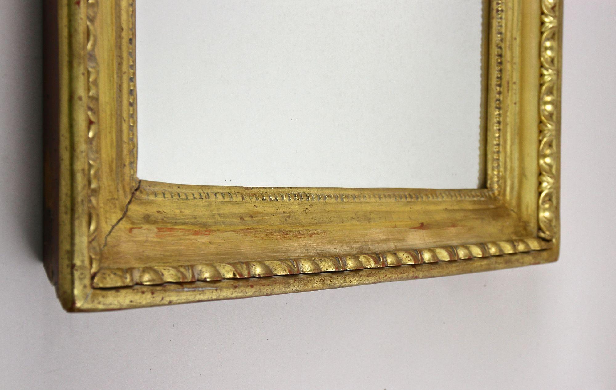 Or Miroir Biedermeier doré du 19ème siècle avec barres à œil de taureau, Autriche, vers 1830 en vente