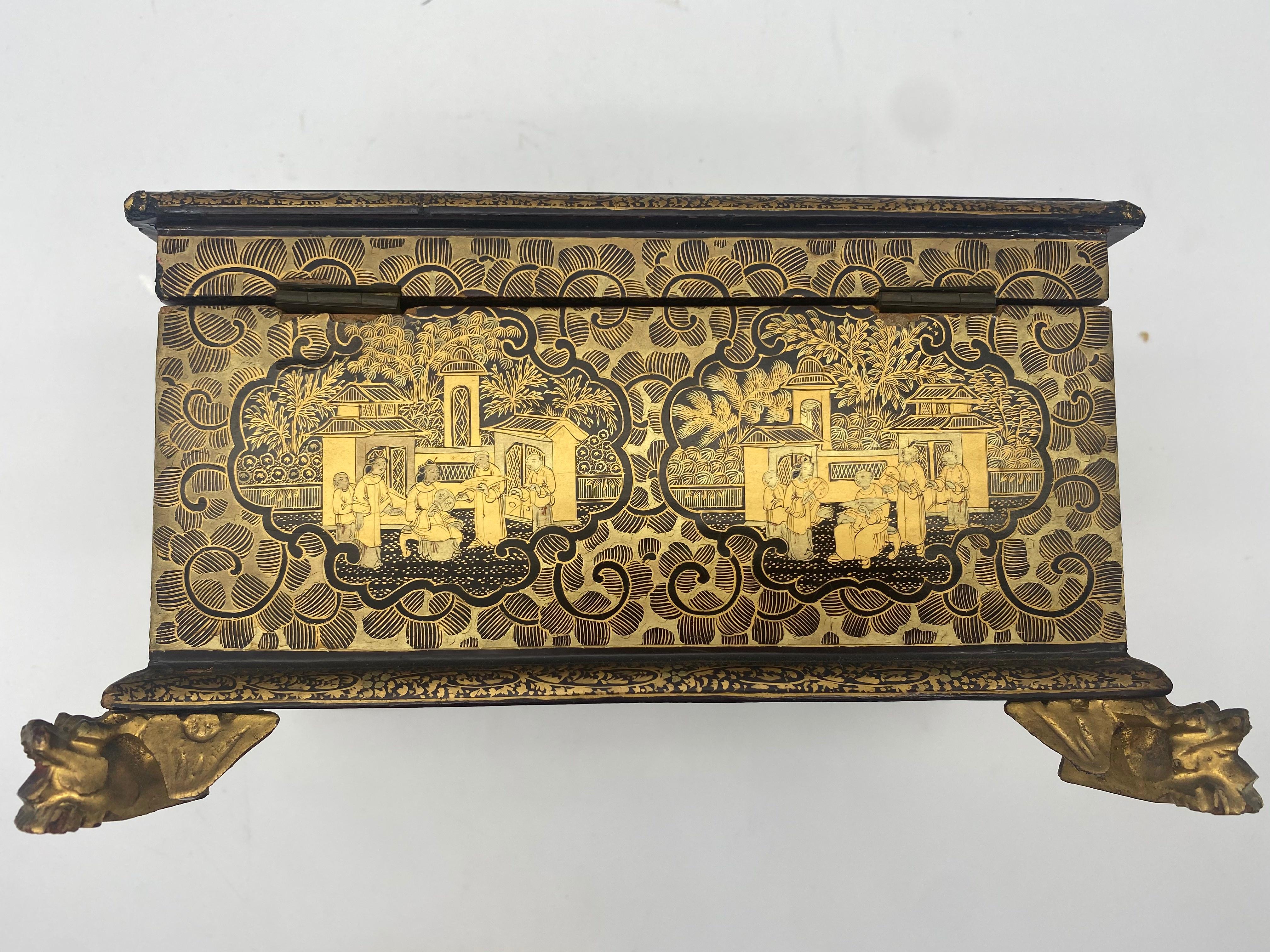 19th Century Golden Black Lacquer Chinese Jewelry Box with Dragon Feet For Sale 10
