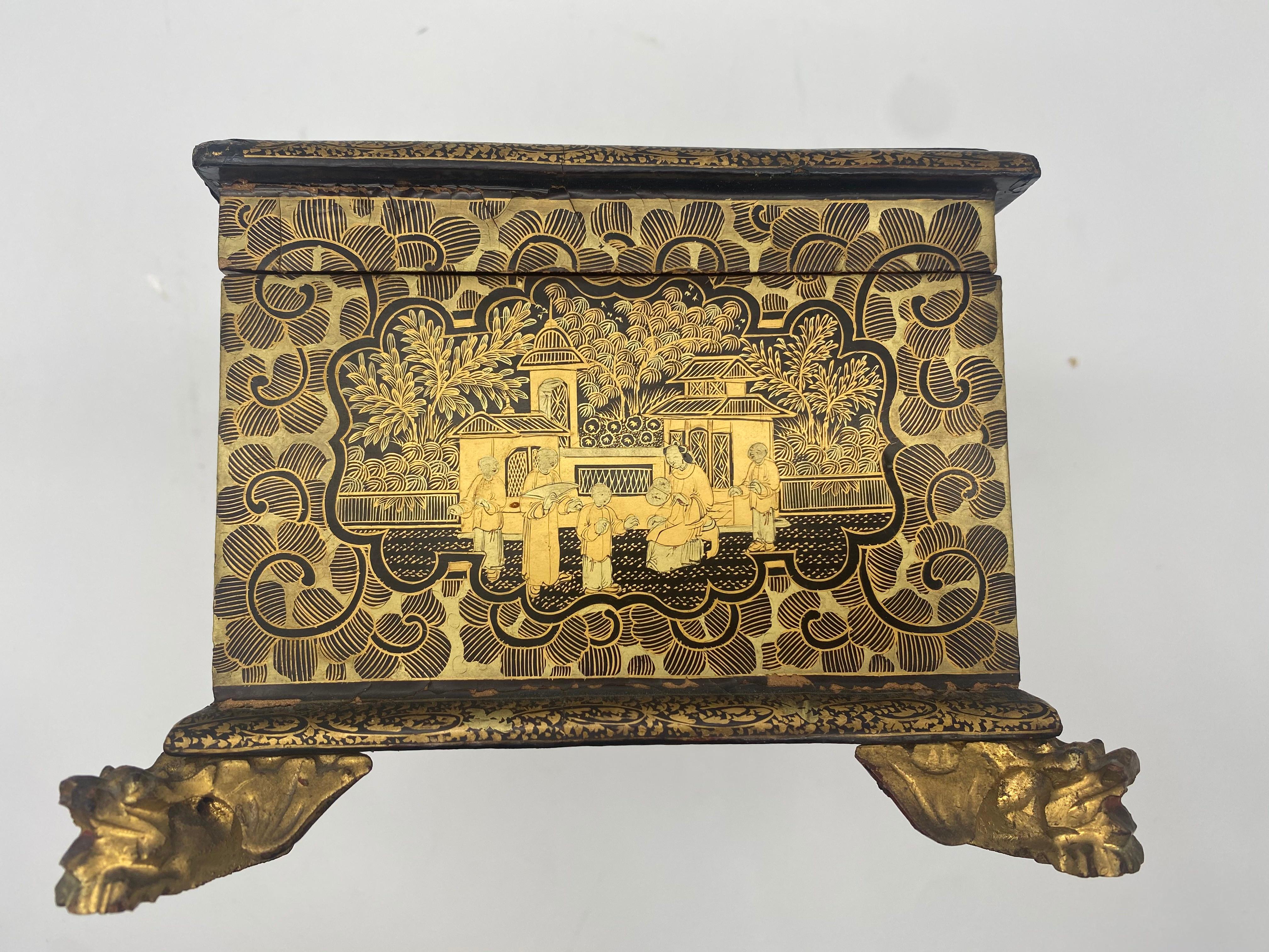 19th Century Golden Black Lacquer Chinese Jewelry Box with Dragon Feet For Sale 11
