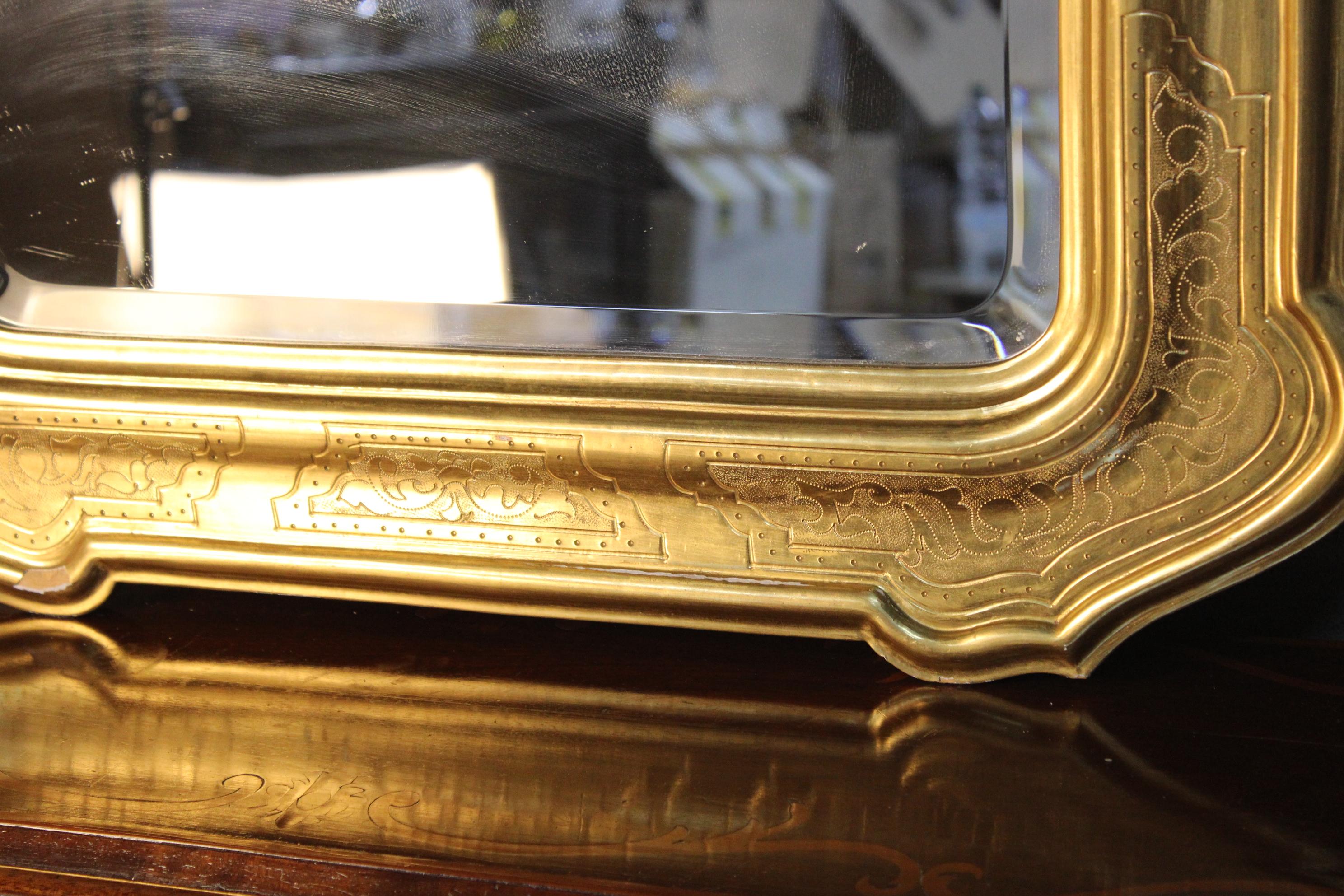 Early 20th Century Golden Gilded Antique Italian Wall Mirror