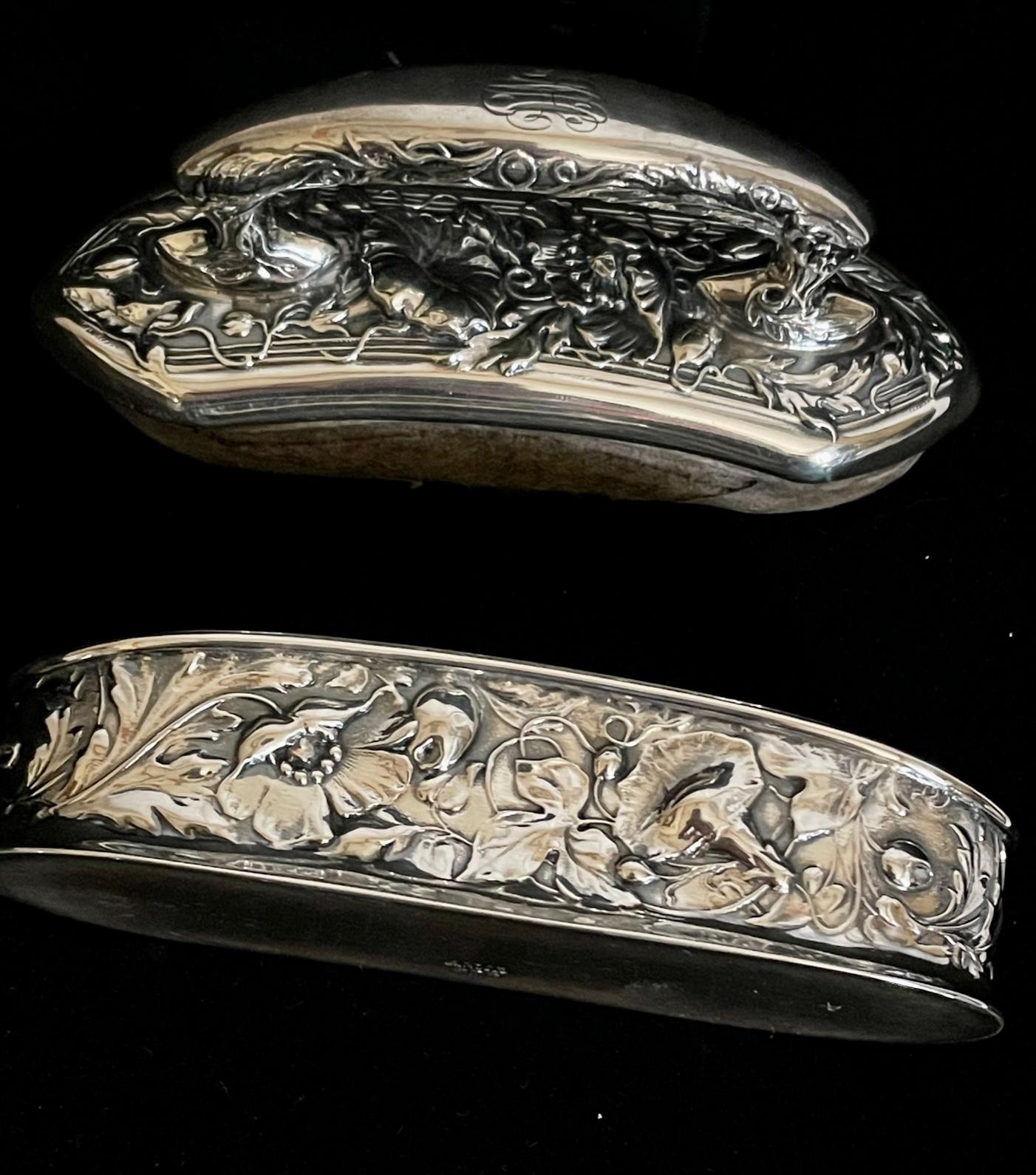 19th Century Gorham Art Nouveau Sterling Silver Vanity Set, 7 Pieces For Sale 2