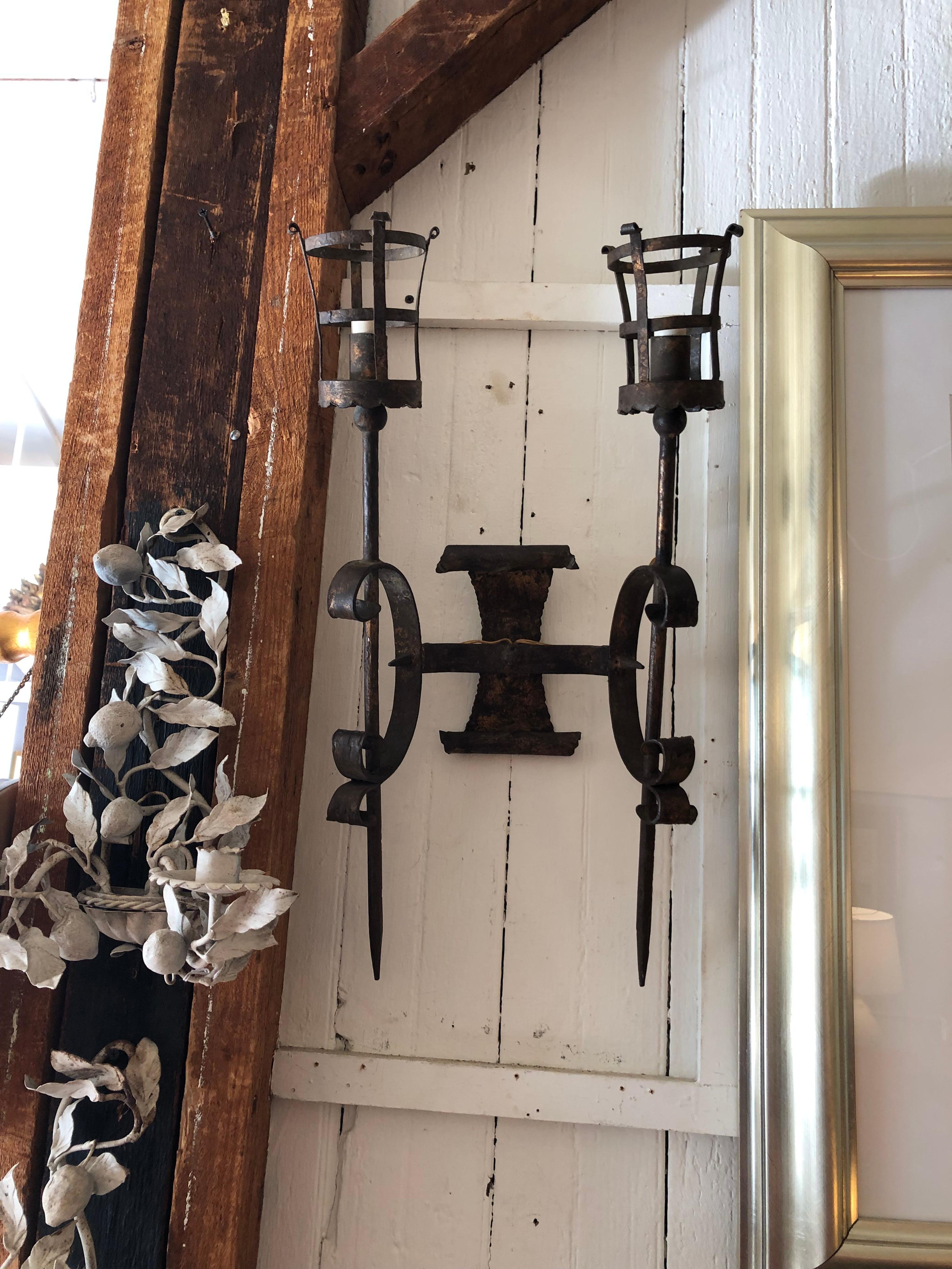 19th Century Gothic Aged Brass English Pair of Wall Sconces For Sale 11