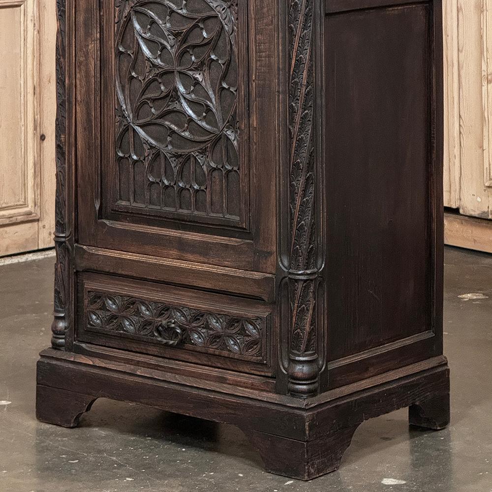 19th Century Gothic Bonnetiere ~ Petite Armoire 3