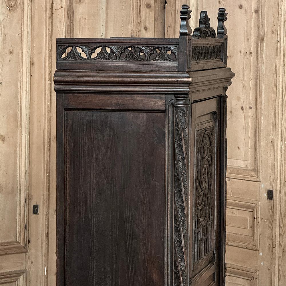19th Century Gothic Bonnetiere ~ Petite Armoire 4
