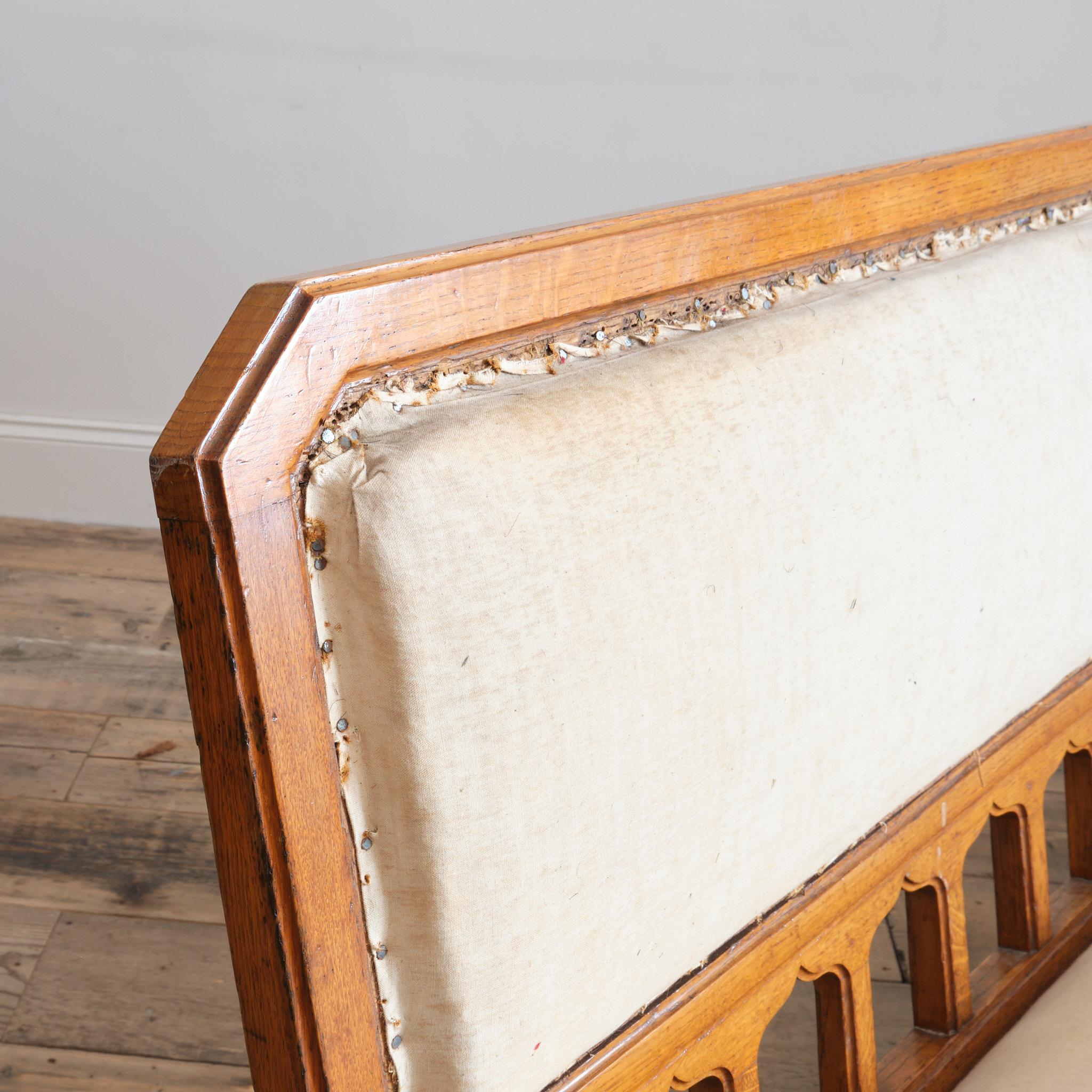 19th Century Gothic Oak sofa For Sale 4