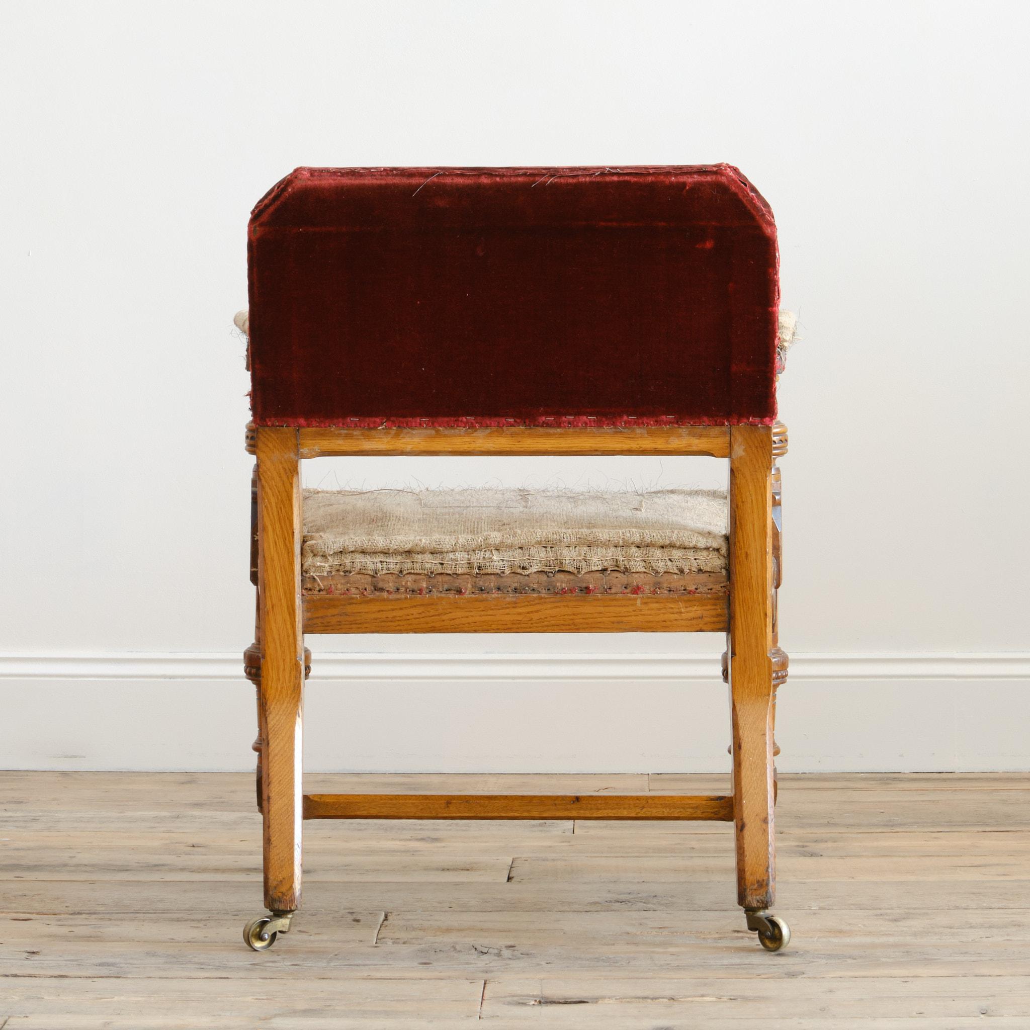 Sillón de roble de estilo gótico del siglo XIX Attr Alfred Waterhouse Roble en venta