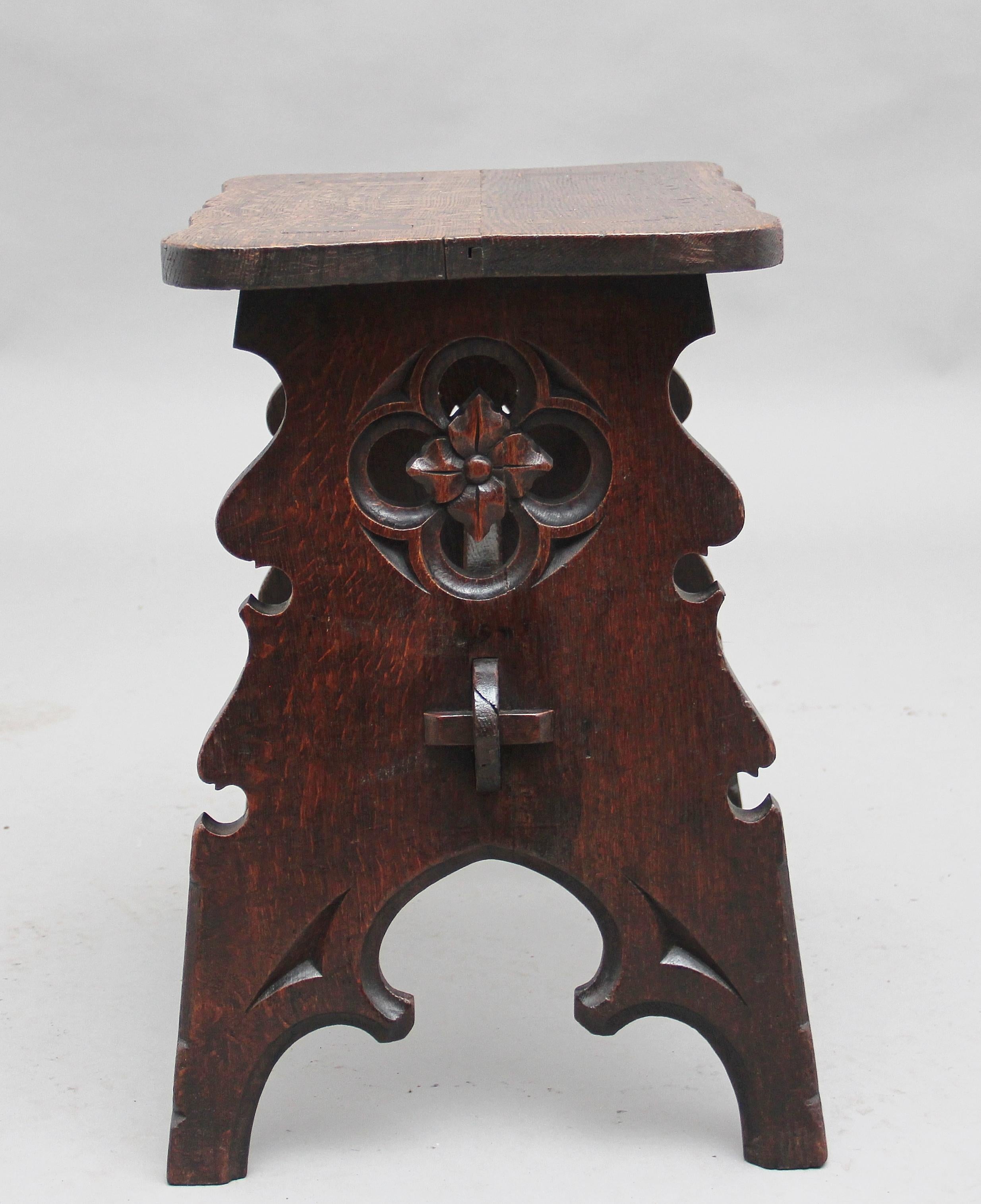 19th Century Gothic Revival Oak Stool In Good Condition For Sale In Martlesham, GB