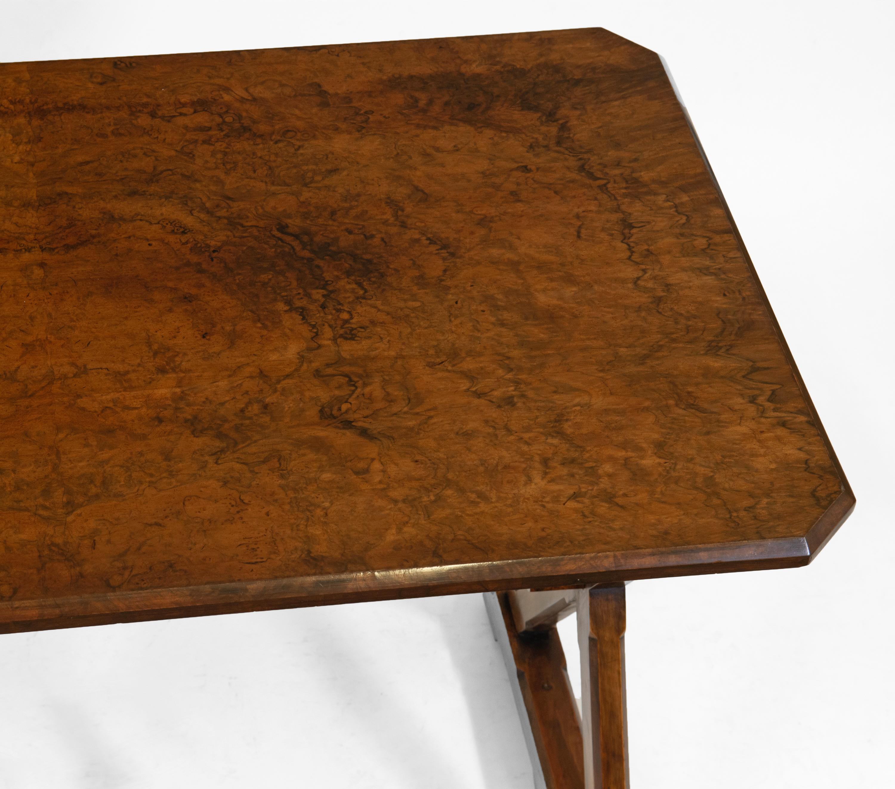 19th Century Gothic Revival Walnut Writing Side Table A W Pugin Manner For Sale 7