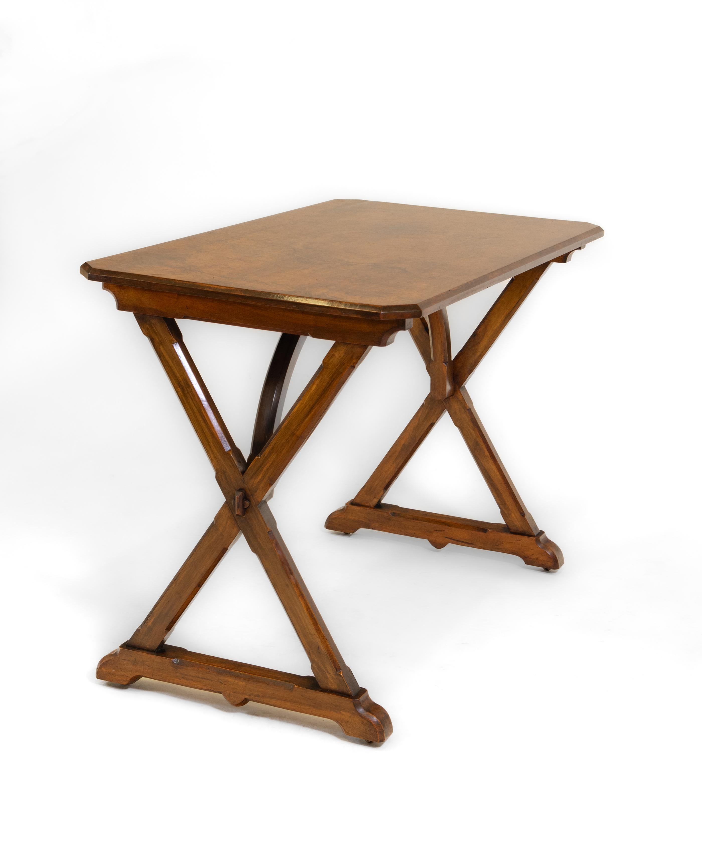 19th Century Gothic Revival Walnut Writing Side Table A W Pugin Manner In Good Condition For Sale In Norwich, GB