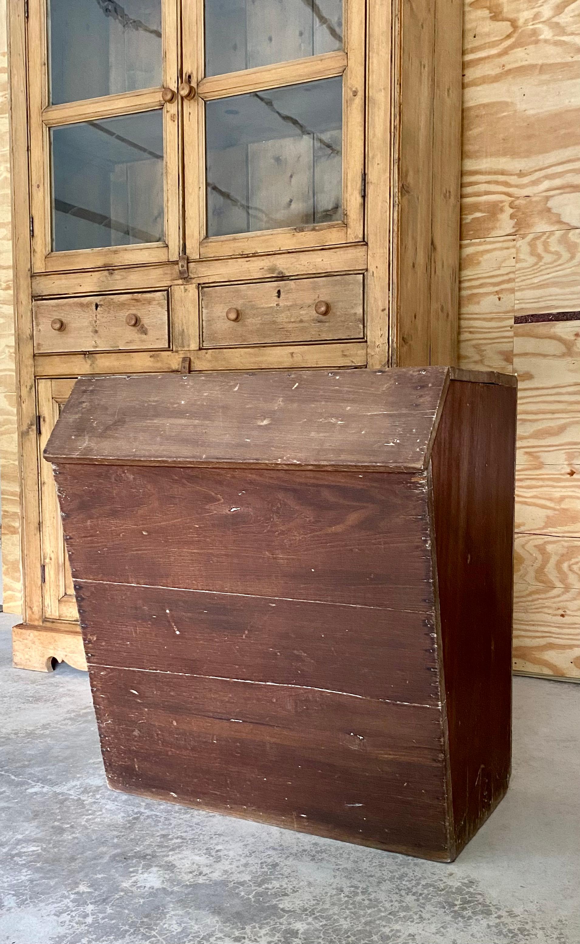 19. Jahrhundert Grain Bin Konsolentisch im Angebot 4