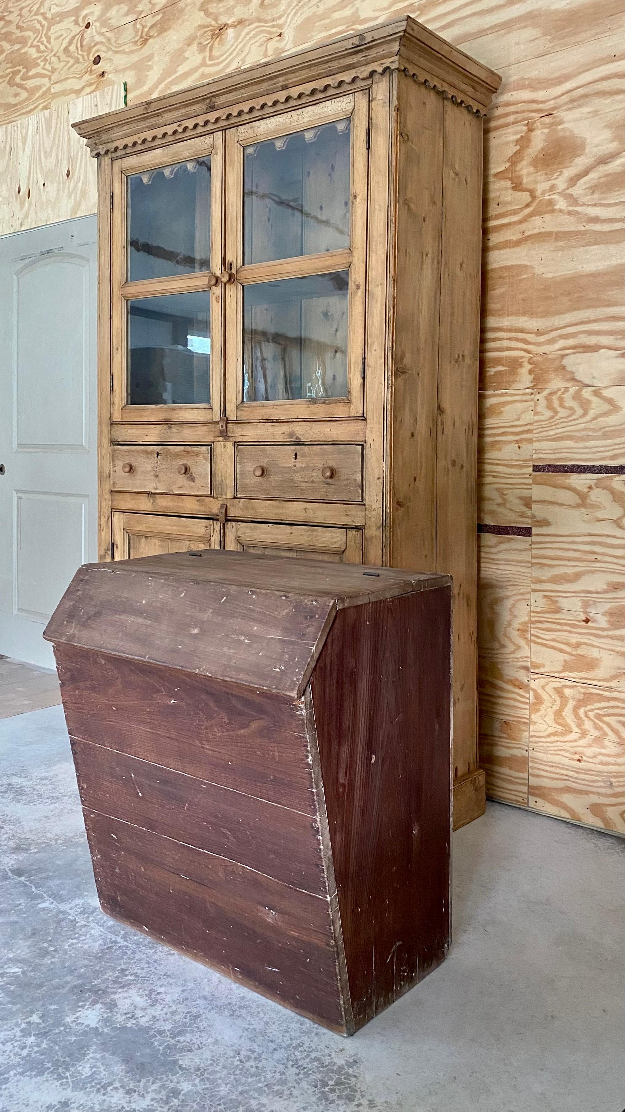19. Jahrhundert Grain Bin Konsolentisch im Angebot 5