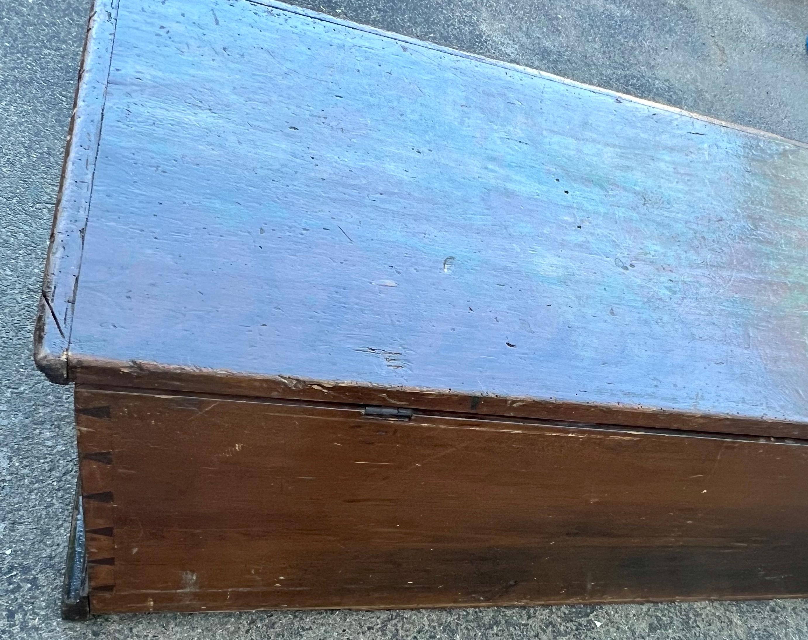 Hand-Crafted 19th Century Grain Painted Blanket Chest For Sale