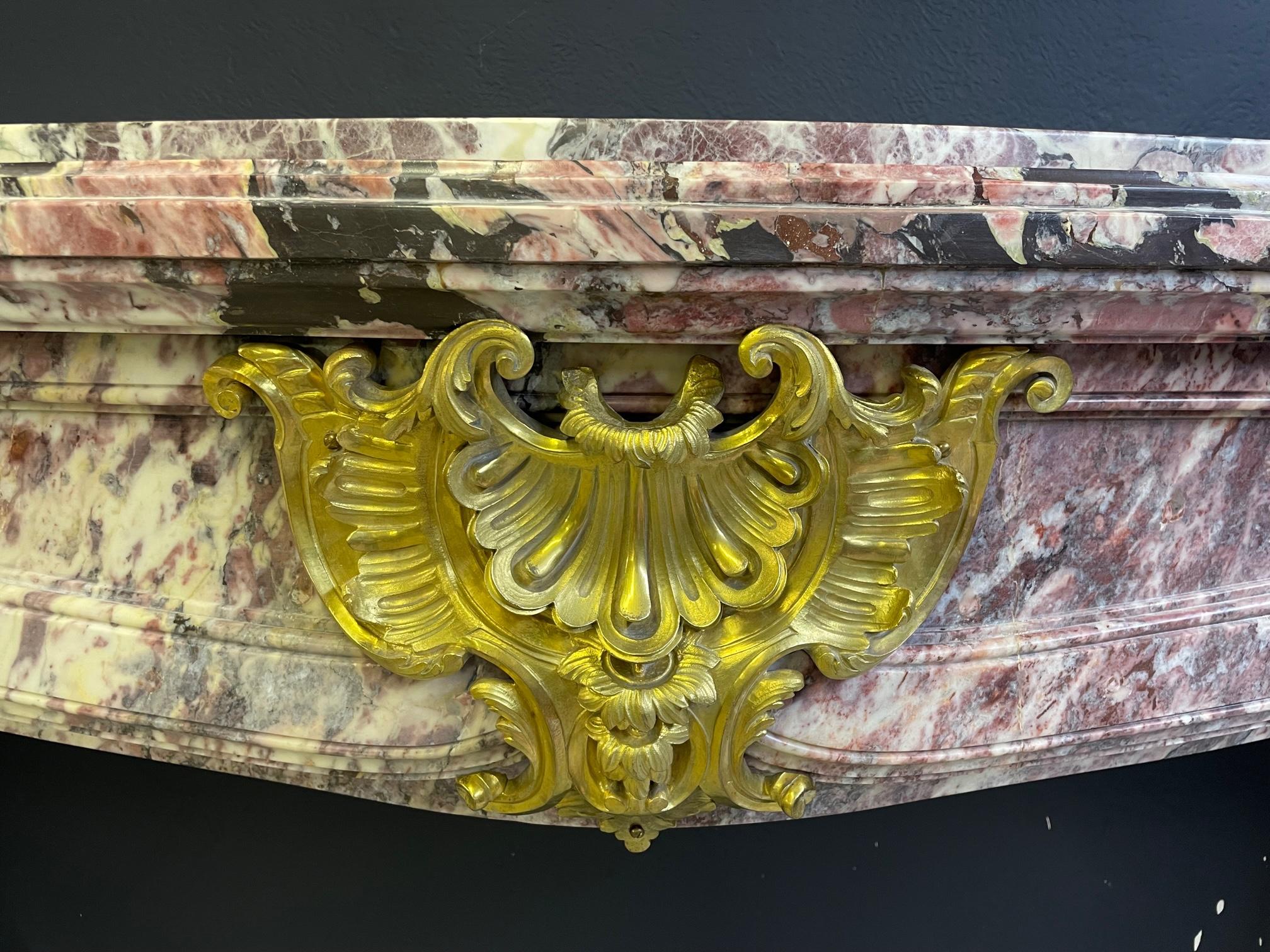 19th Century  Grand French Chateau Chimneypiece in Fleur de Peche Marble For Sale 6