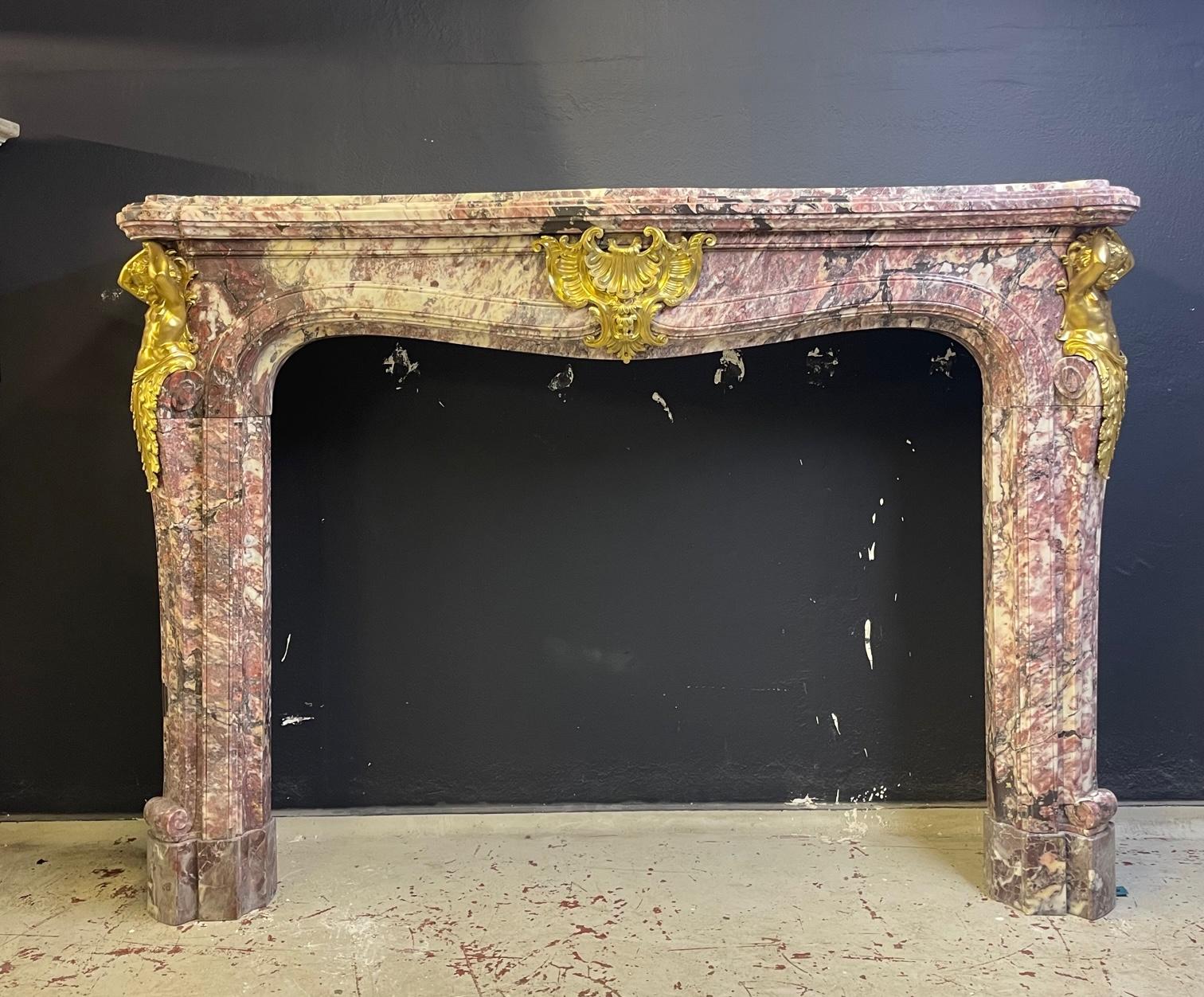 19th Century  Grand French Chateau Chimneypiece in Fleur de Peche Marble For Sale 12