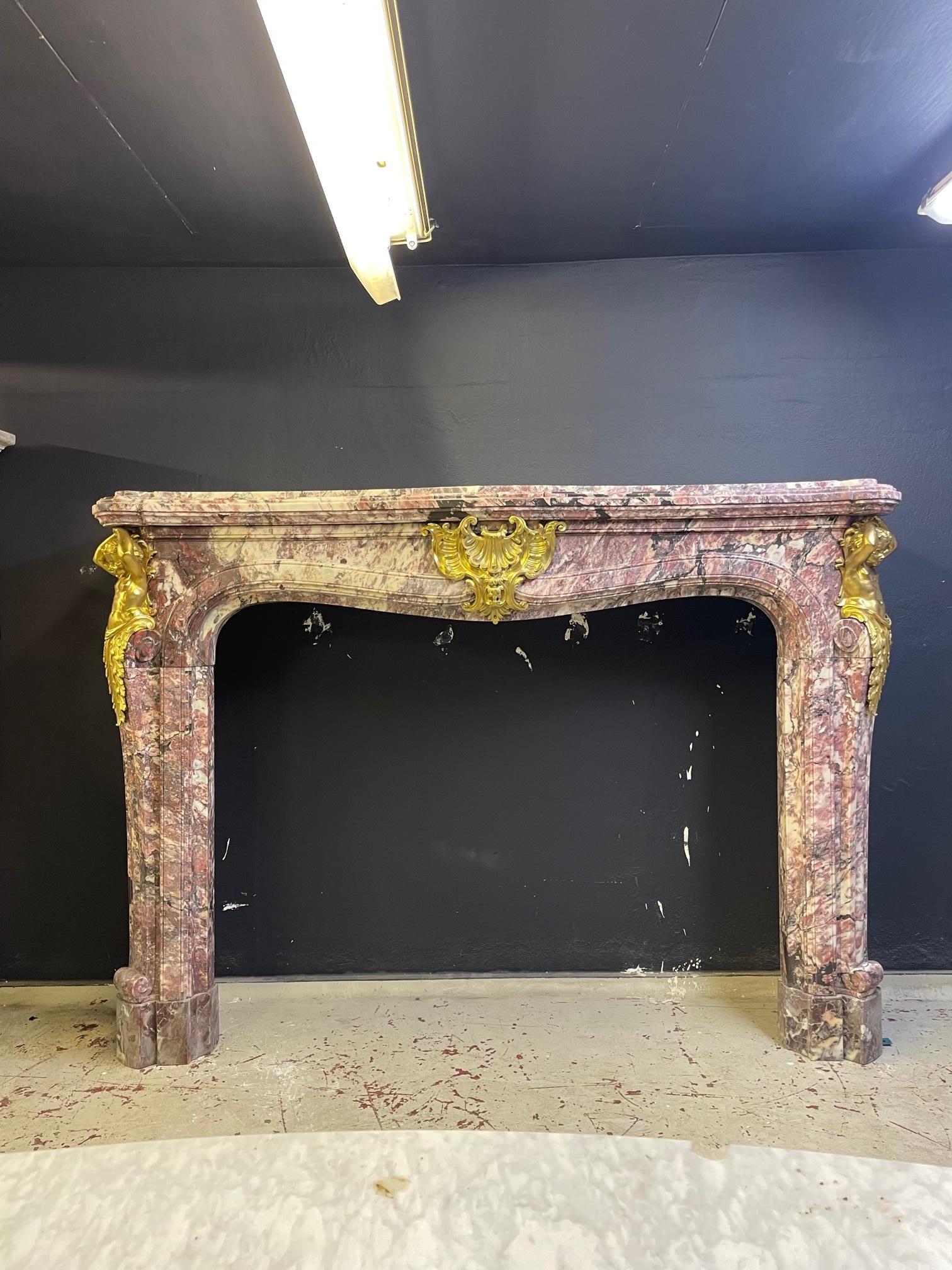 19th Century  Grand French Chateau Chimneypiece in Fleur de Peche Marble For Sale 13