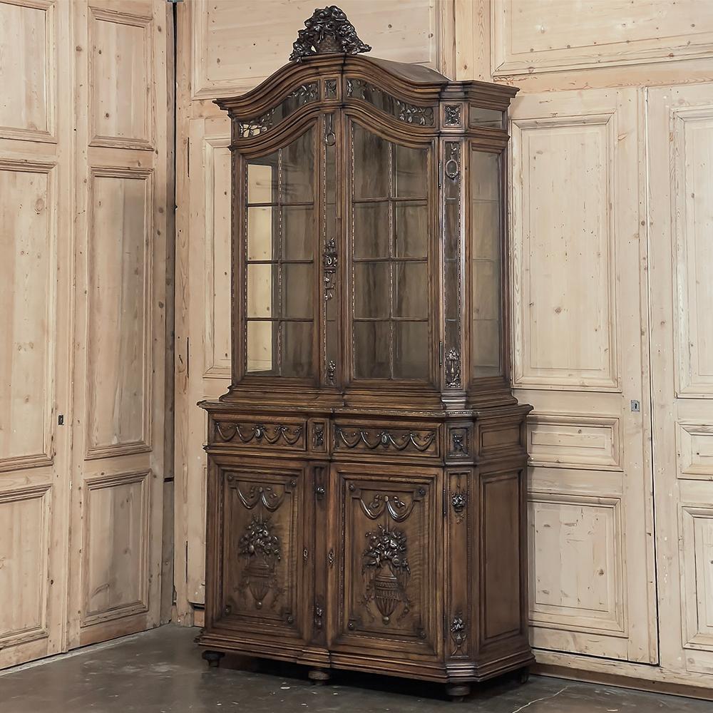 Hand-Carved 19th Century Grand French Louis XVI Hand Carved Walnut Bookcase For Sale