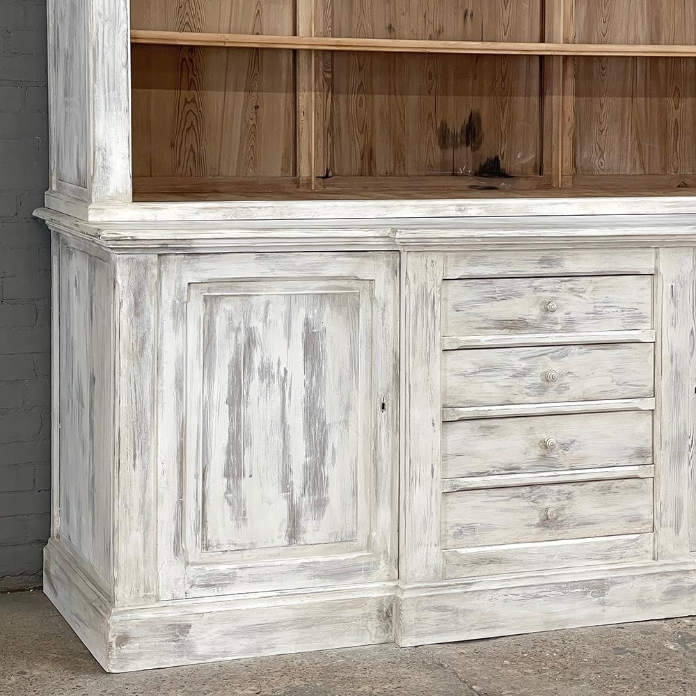 19th Century Grand French Neoclassical Bookcase in Whitewashed Pine For Sale 6
