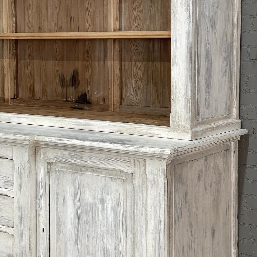 19th Century Grand French Neoclassical Bookcase in Whitewashed Pine For Sale 13