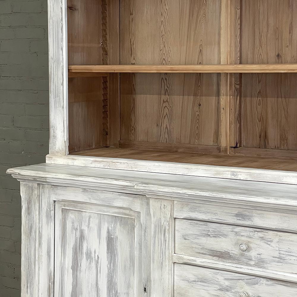 19th Century Grand French Neoclassical Bookcase in Whitewashed Pine For Sale 14