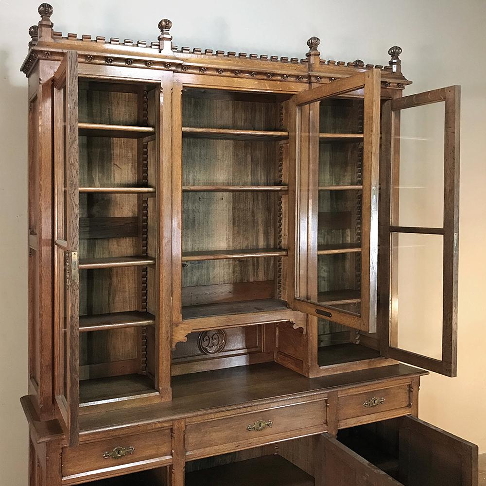 19th Century Grand Gothic Oak Signed Bookcase In Good Condition In Dallas, TX