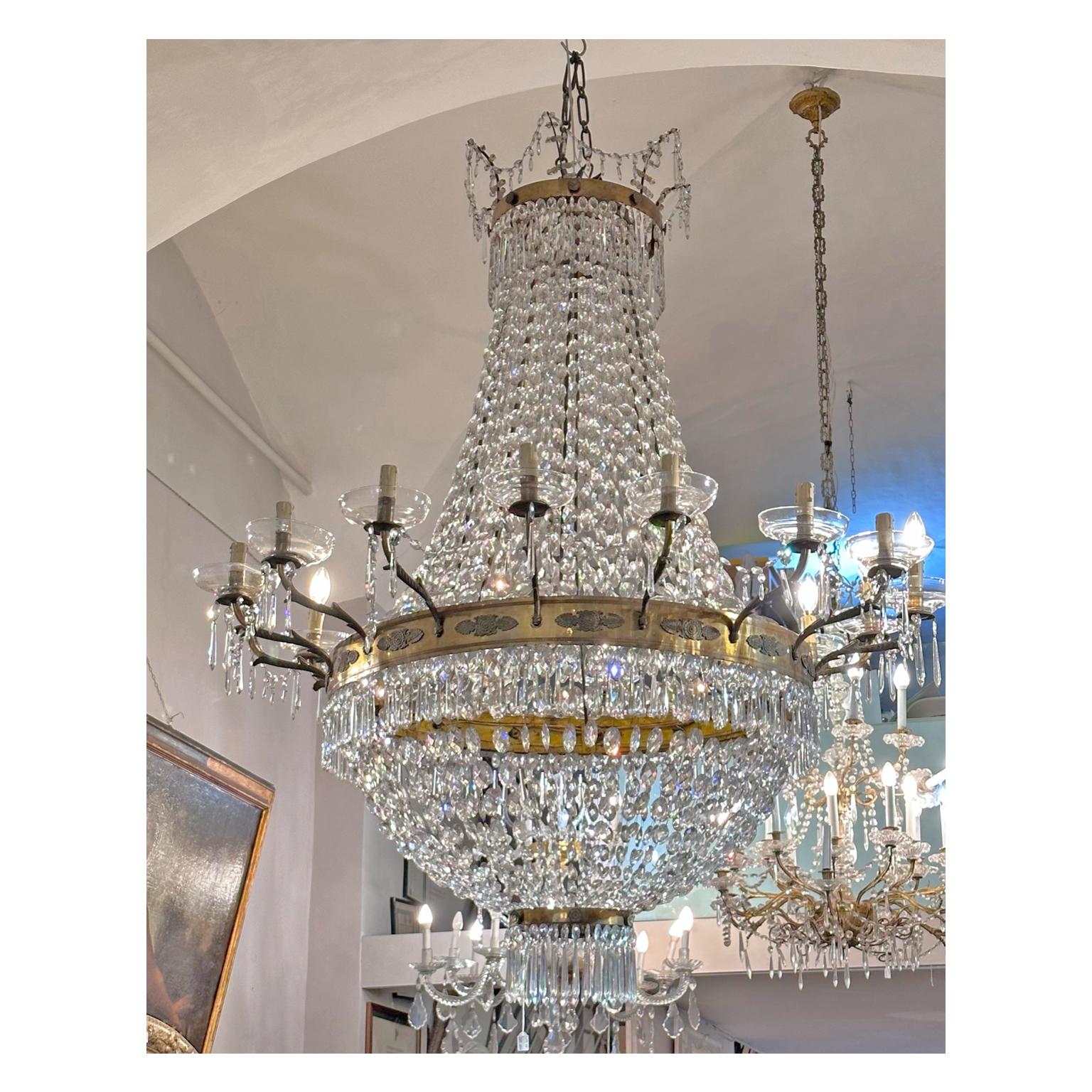 Bronze 19th Century Grand-Imperial Italian Chandelier  For Sale