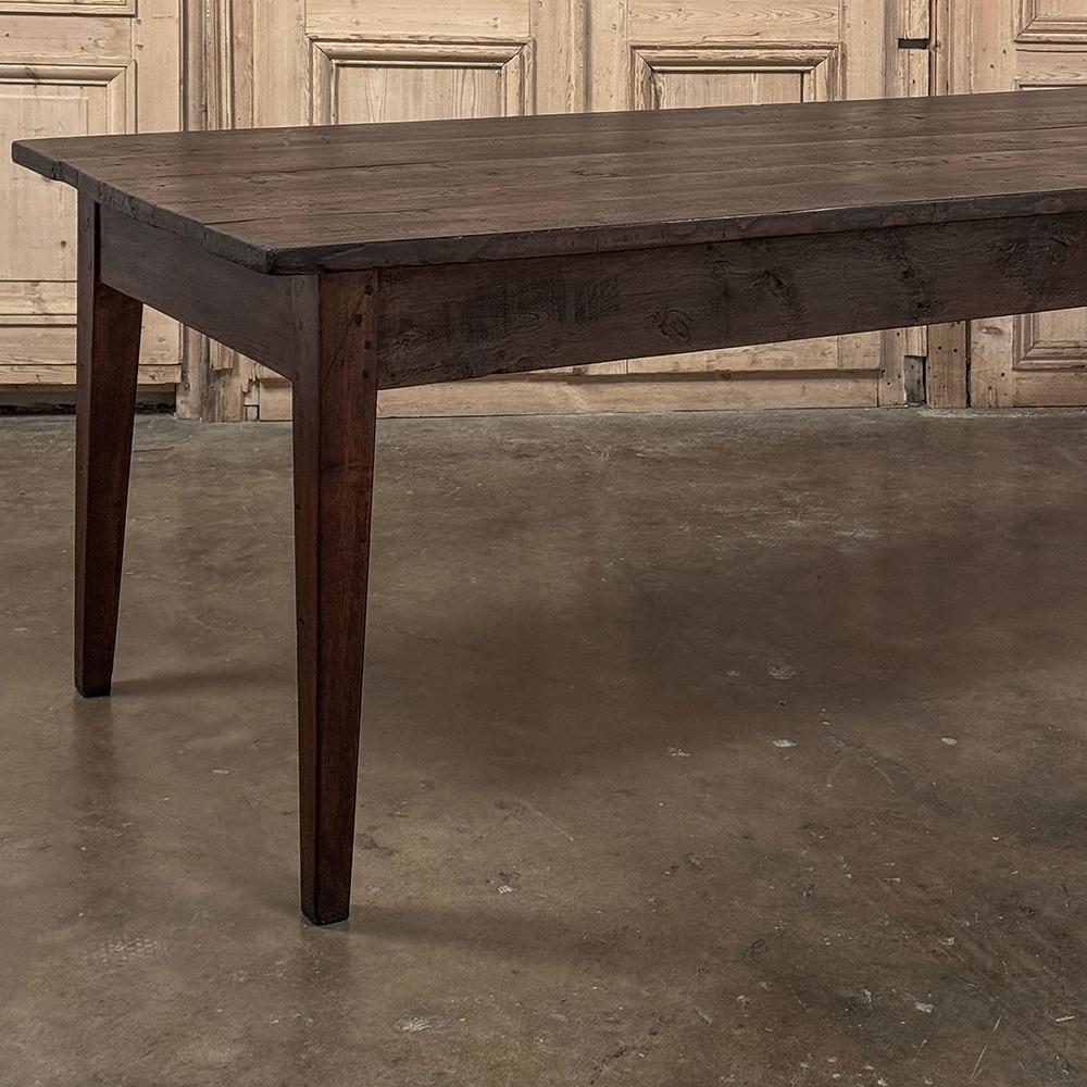19th Century Grand Rustic Country French Banquet Table For Sale 12