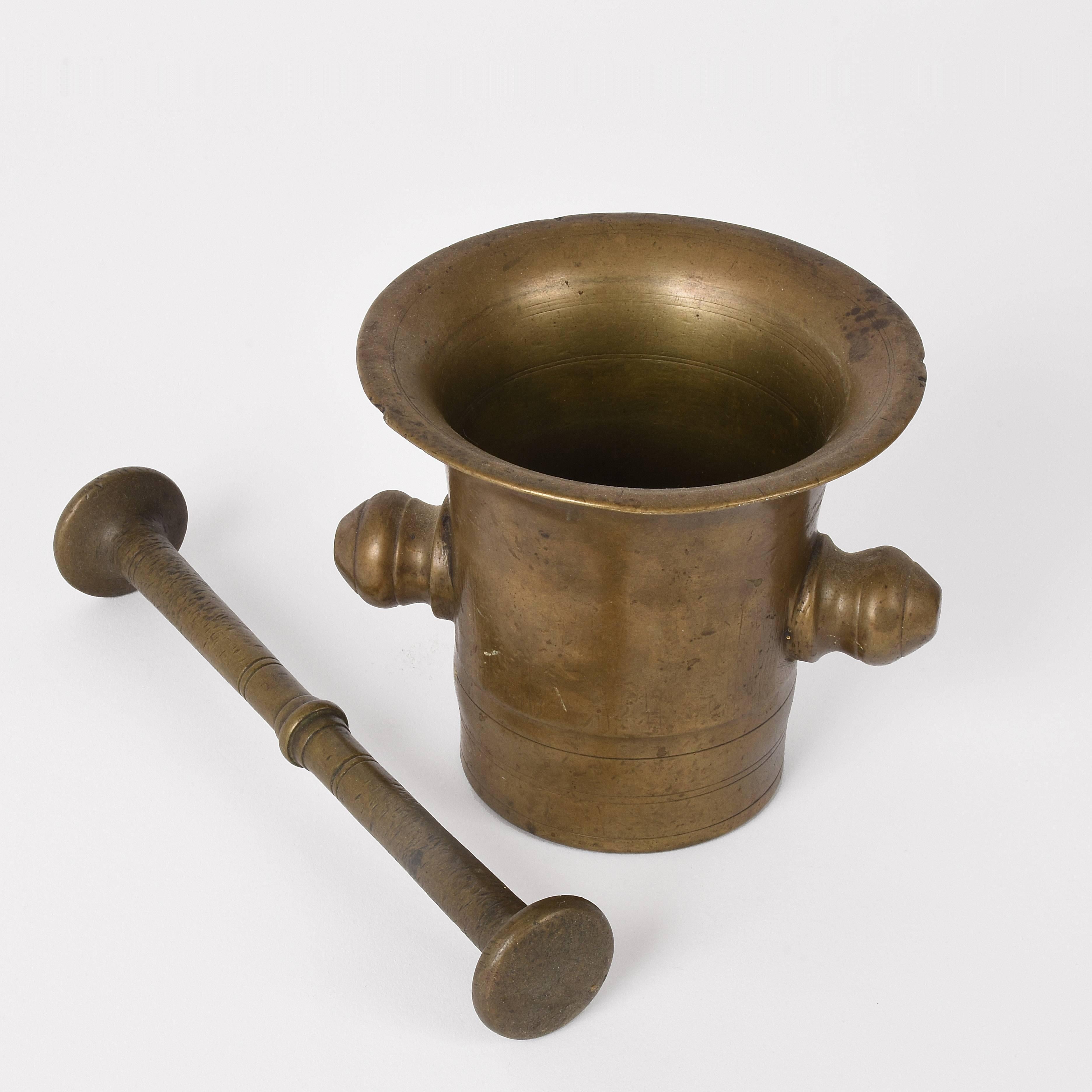 European 19th Century Grand Tour Antique Handmade Bronze Mortar with Pestle For Sale