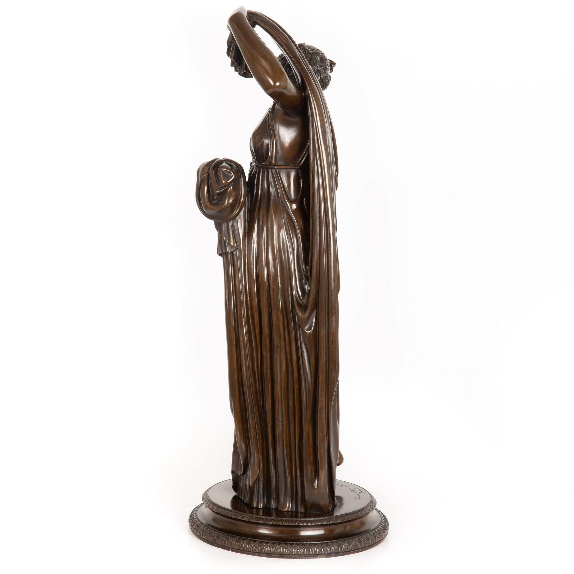 Italian 19th Century Grand Tour Bronze Sculpture “Callipygian Venus” of Antiquity For Sale