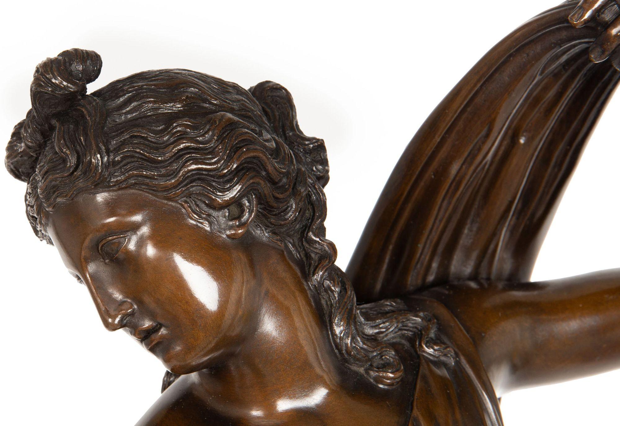 Bronze Sculpture Grand Tour de Vénus callipéenne de l'Antiquité du 19e siècle en vente