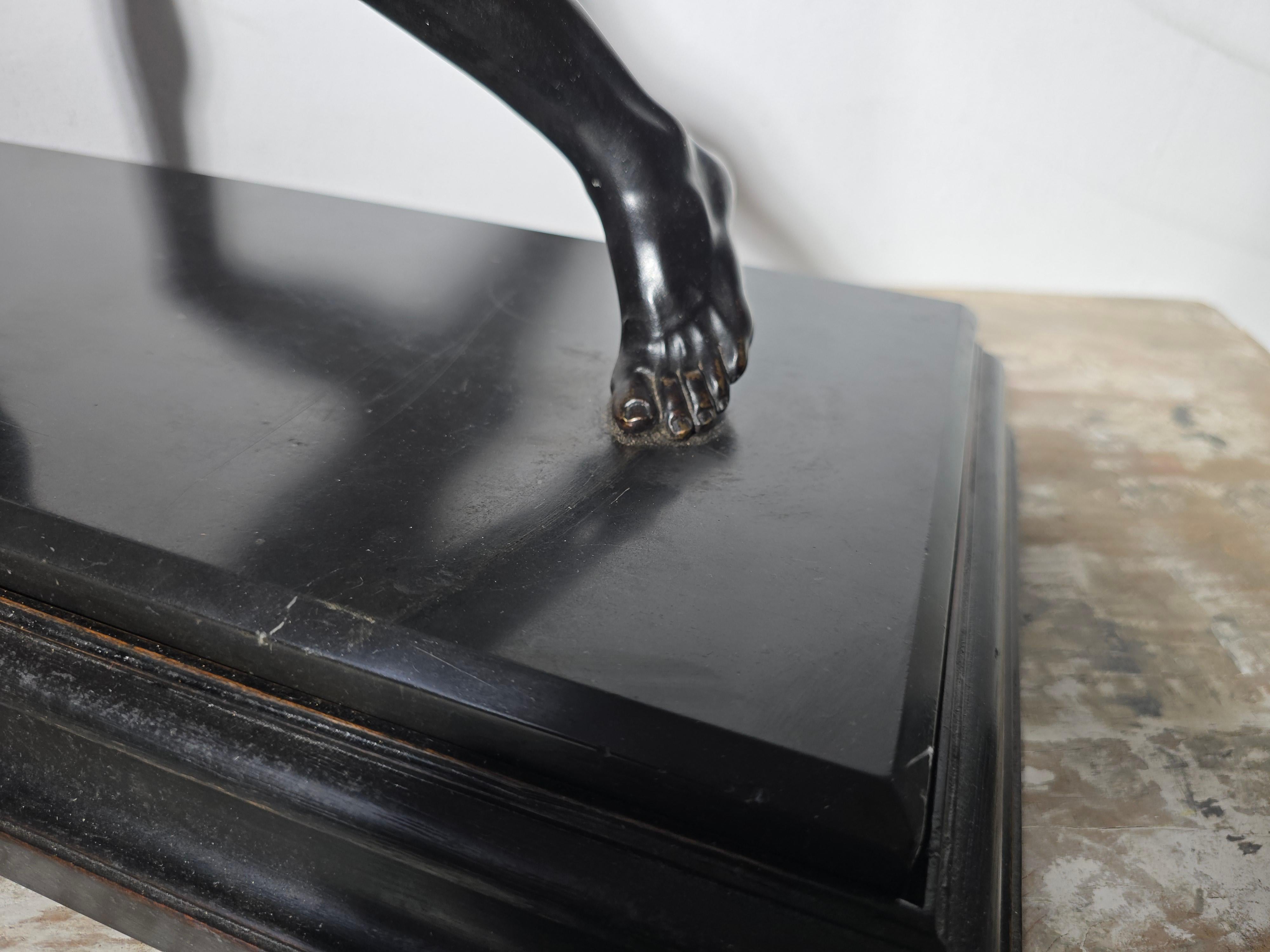 Bronzo Scultura in bronzo del Grand Tour del XIX secolo raffigurante un gladiatore in vendita