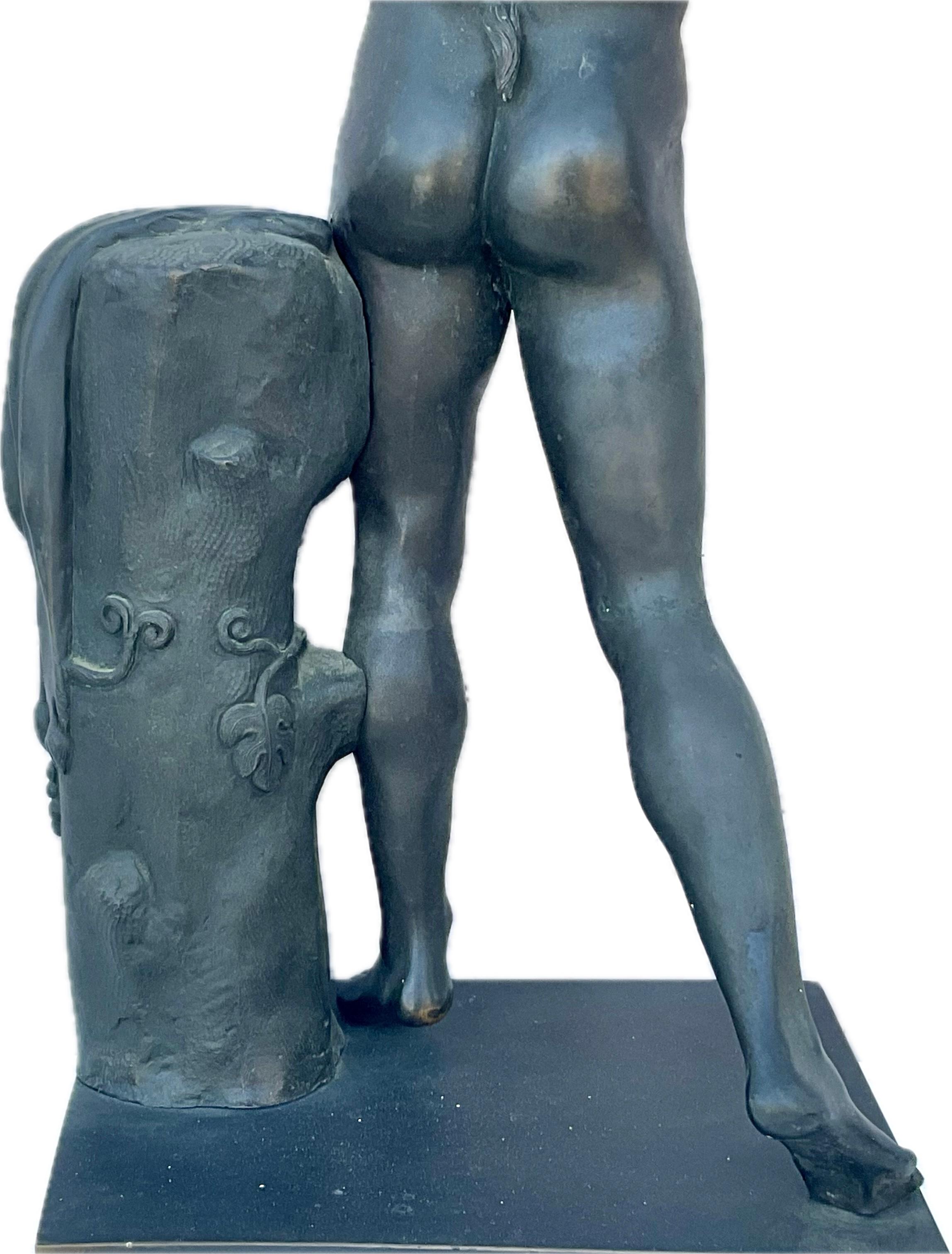 Scultura in bronzo Grand Tour del XIX secolo raffigurante un satiro con Dioniso bambino in vendita 4