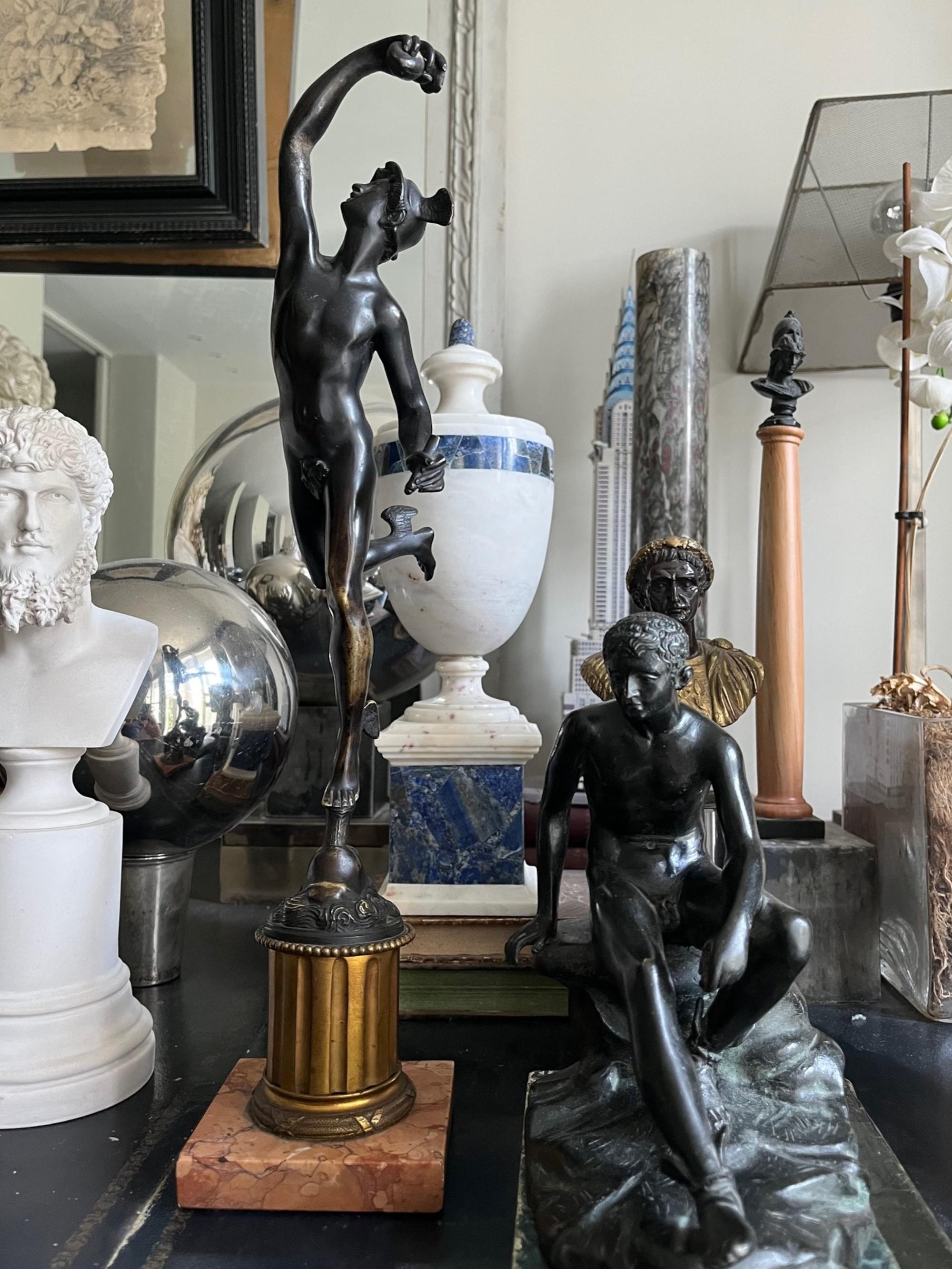 Scultura in bronzo Grand Tour del XIX secolo raffigurante Hermes seduto in vendita 12