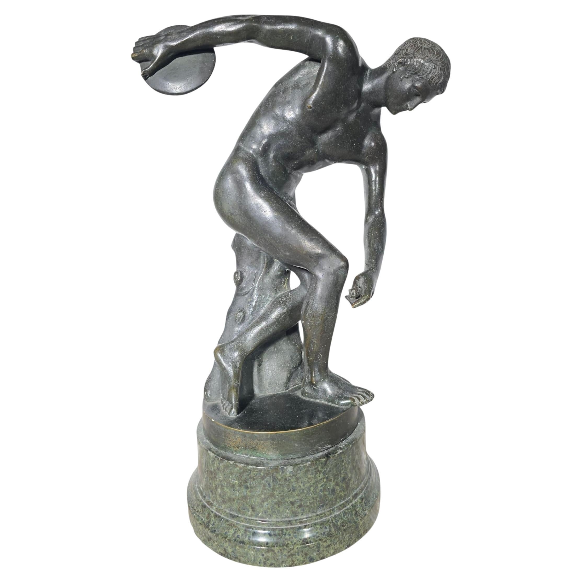 Scultura in bronzo Grand Tour del XIX secolo raffigurante il Discobolo