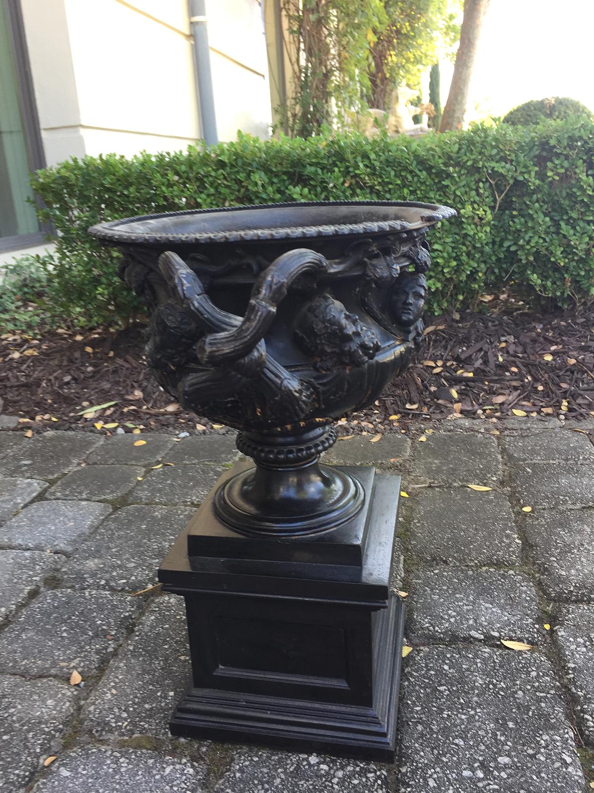 19th century Grand Tour Italian bronze urn in the style of Warwick.