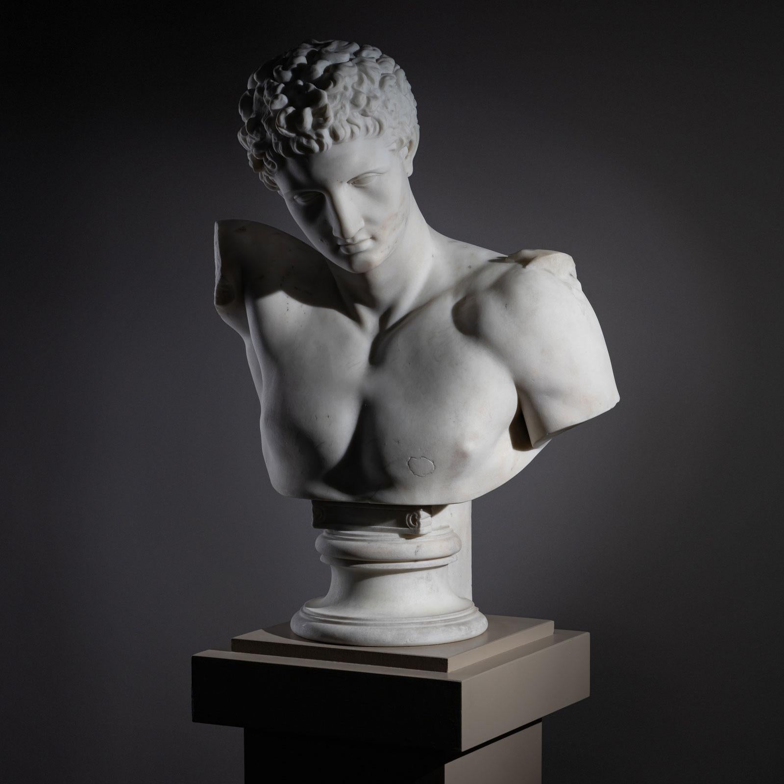 Busto de mármol de Hermes de Olimpia del siglo XIX, Italia en Bueno estado para la venta en New York, NY
