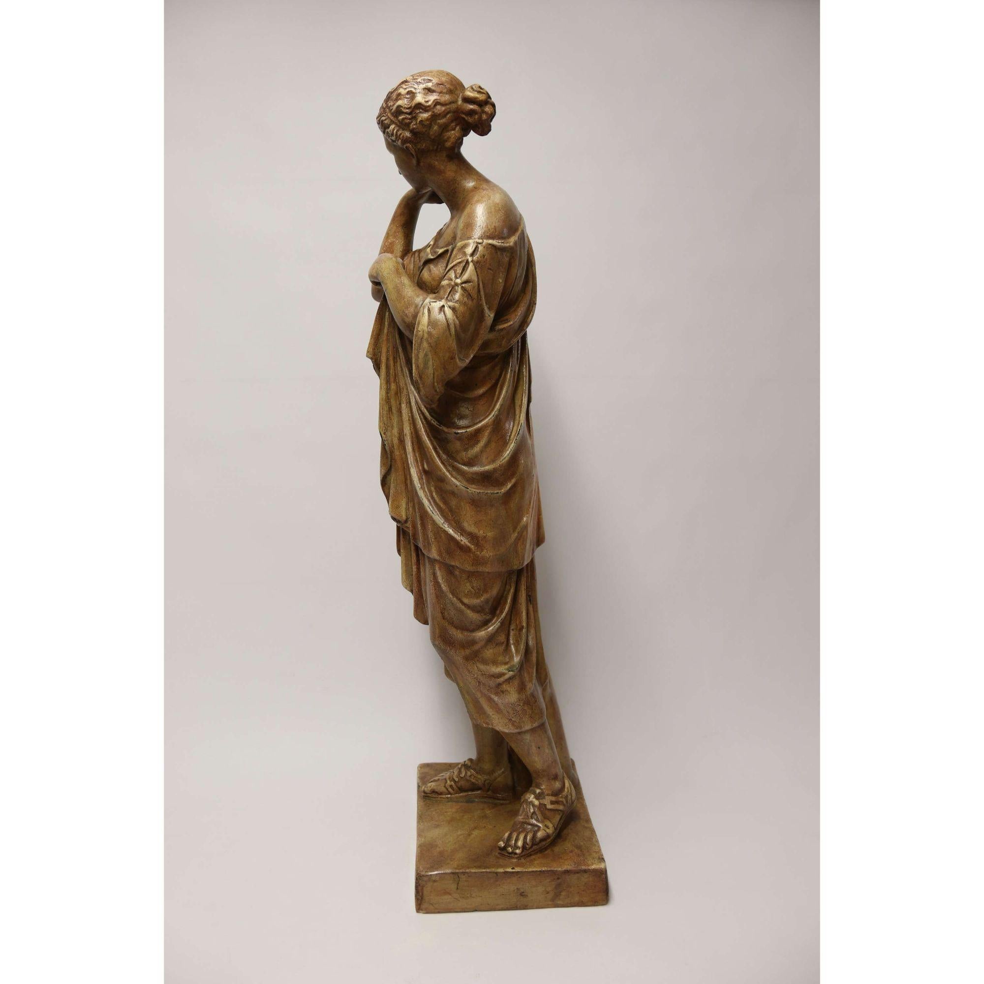 Plâtre Figure en plâtre du 19e siècle représentant Dianne la chasseuse, datant d'environ 1870 en vente