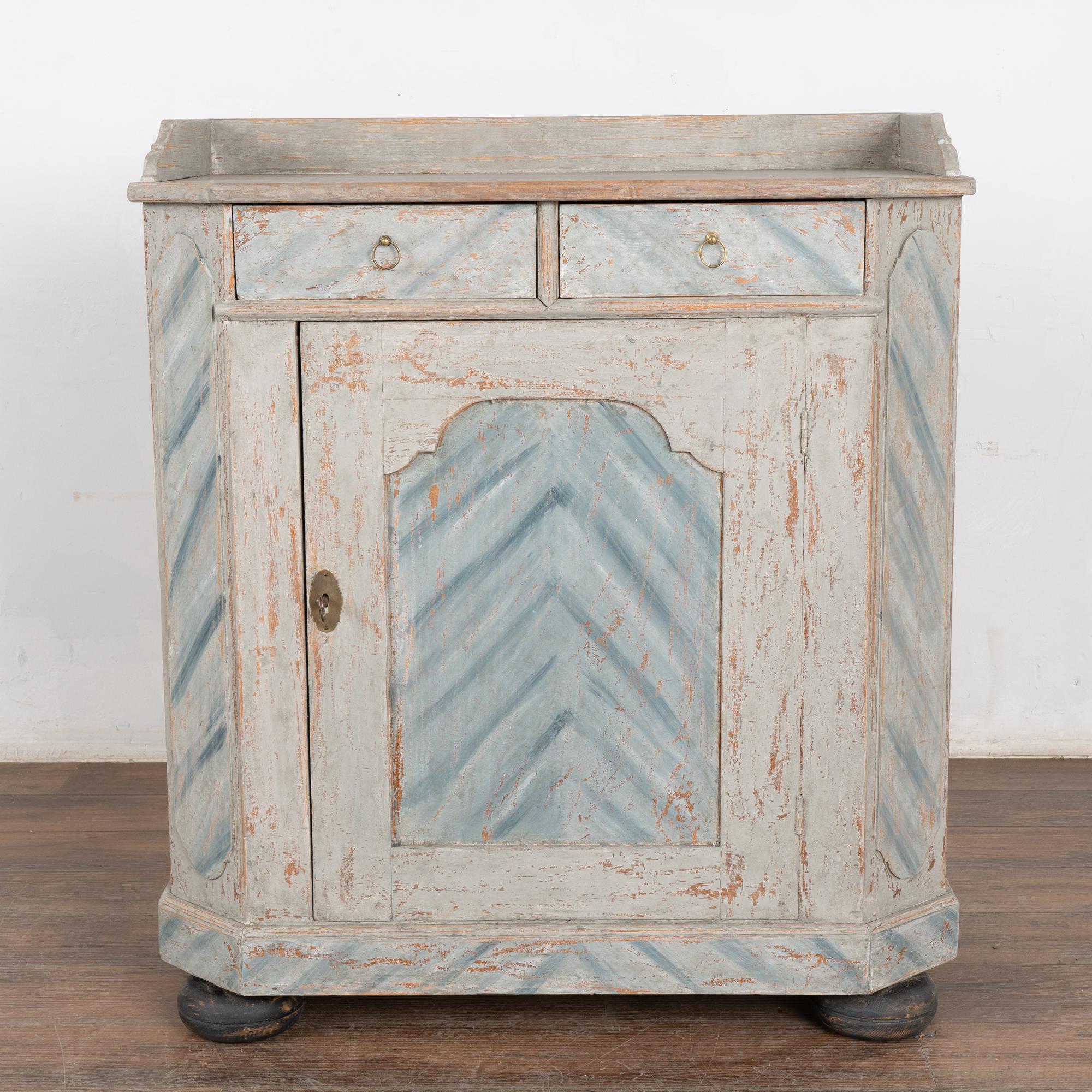 19th Century Gray Painted Pine Swedish Sideboard In Good Condition In Round Top, TX
